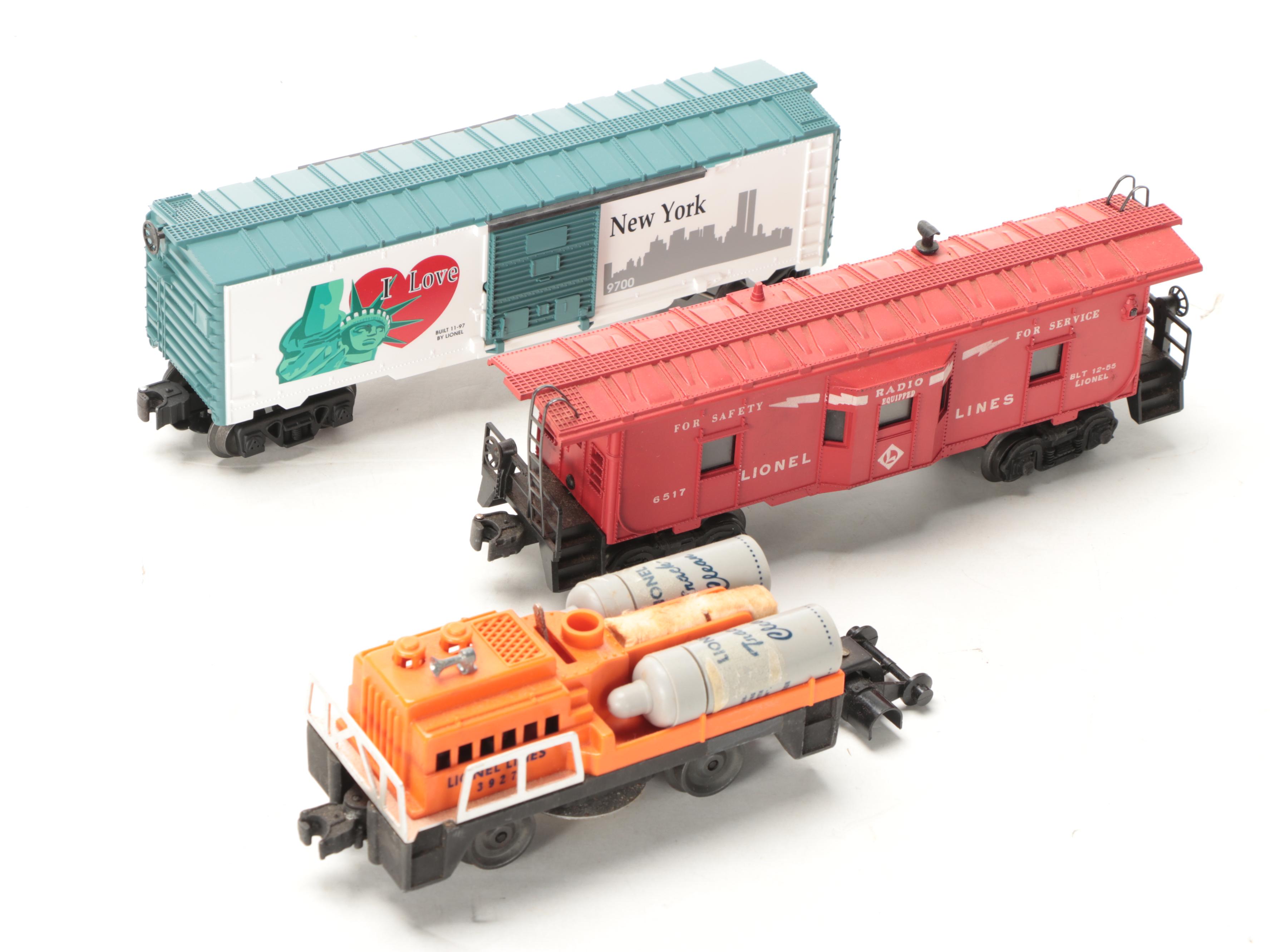 Lionel Train Cars and 746 Locomotive