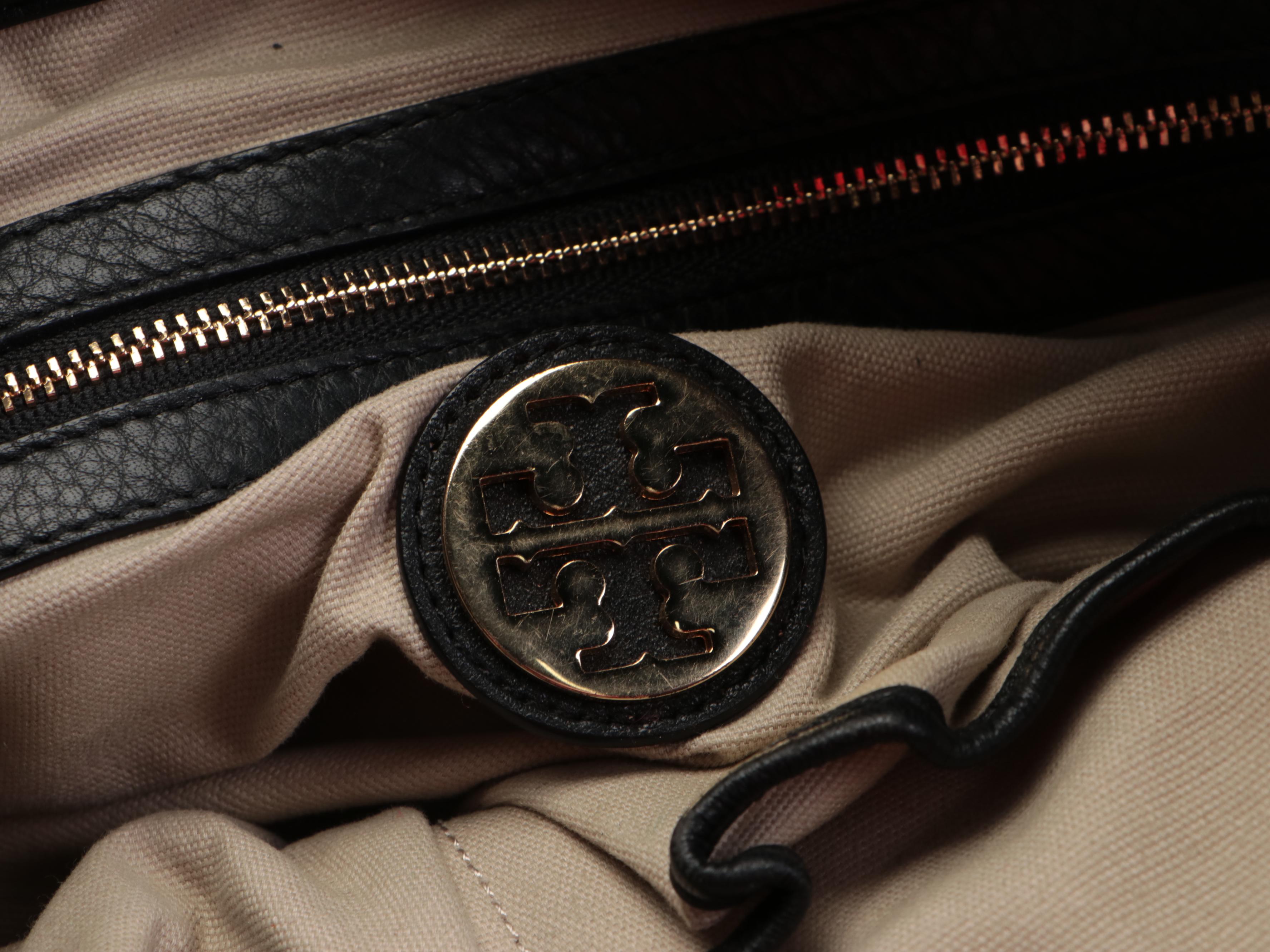 Tory Burch Medallion Shopper Tote in Black Grainy Leather with Detachable Strap