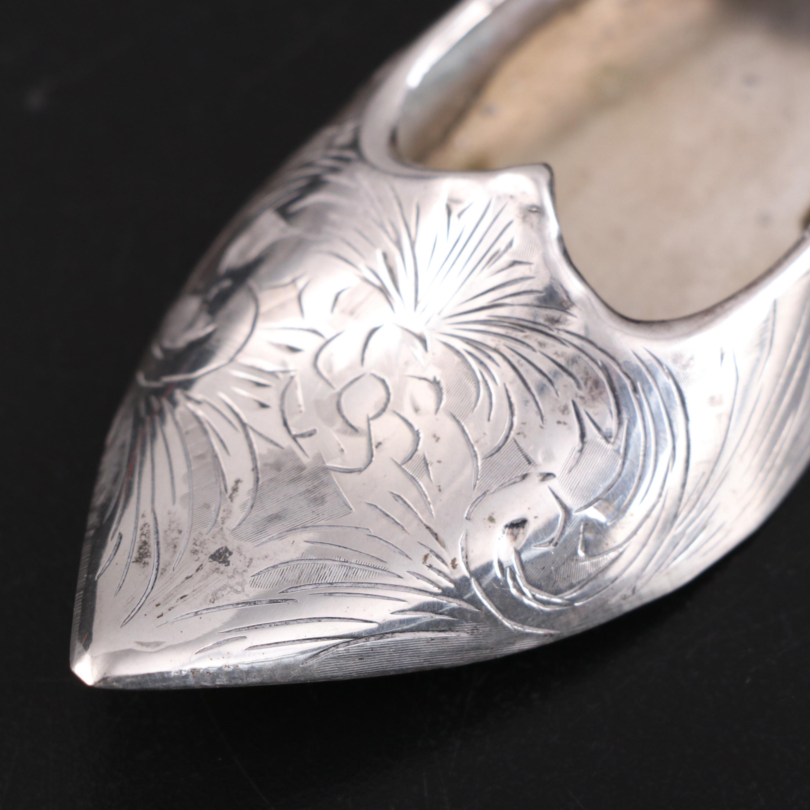 Siam Sterling Place Card Holder and Lighter Cover with 800 Silver Ashtray
