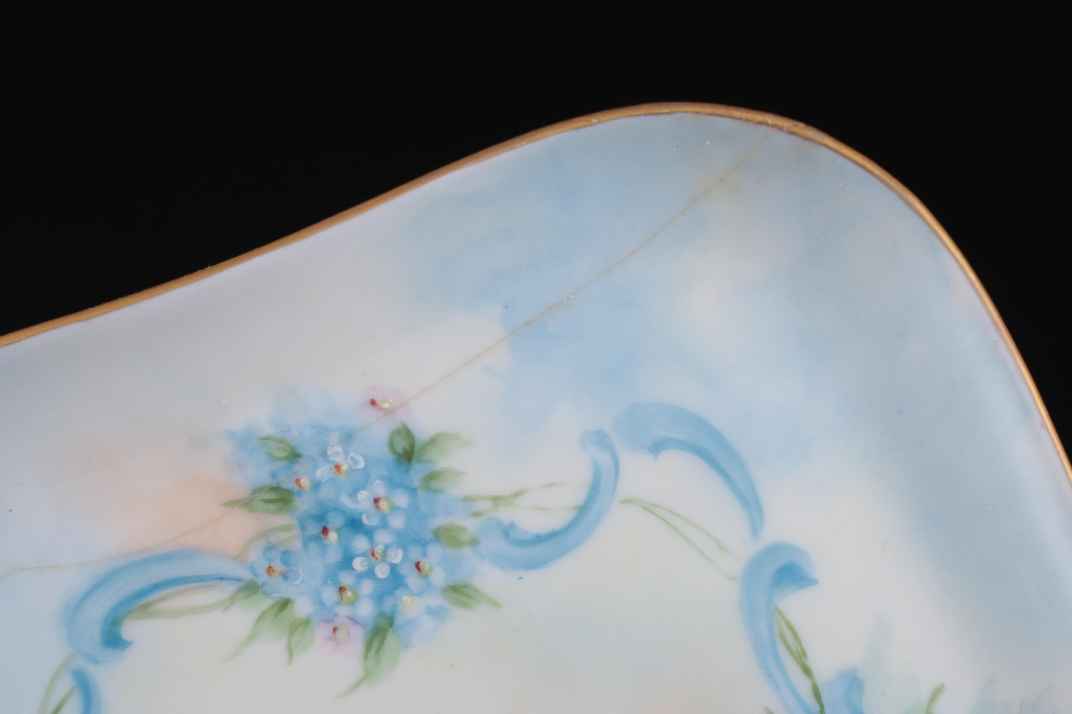 Continental Hand-Painted Porcelain Vanity Items, Early 20th Century