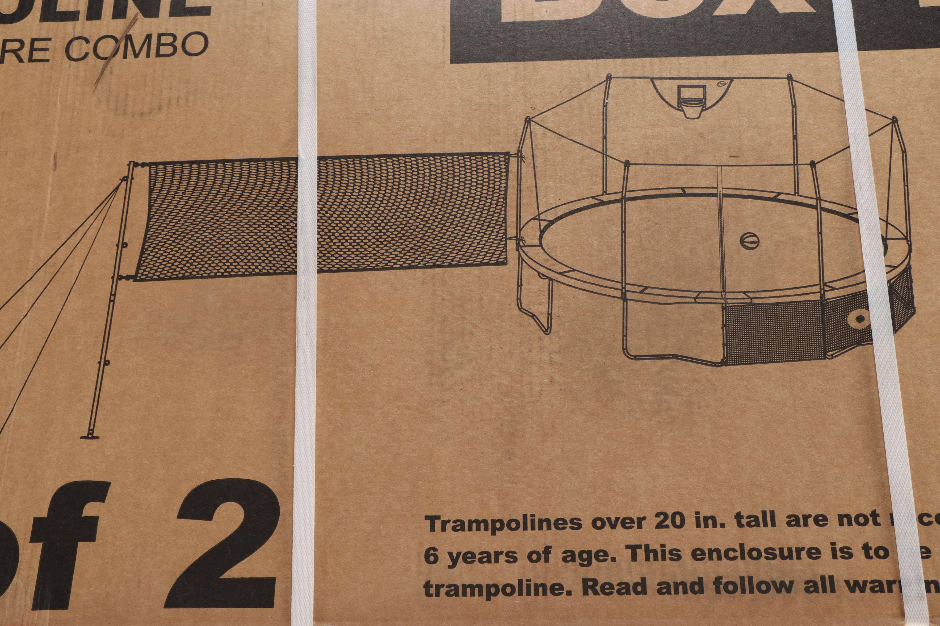 Skywalker Trampolines 16' Deluxe Round Sports Arena Trampoline with Enclosure