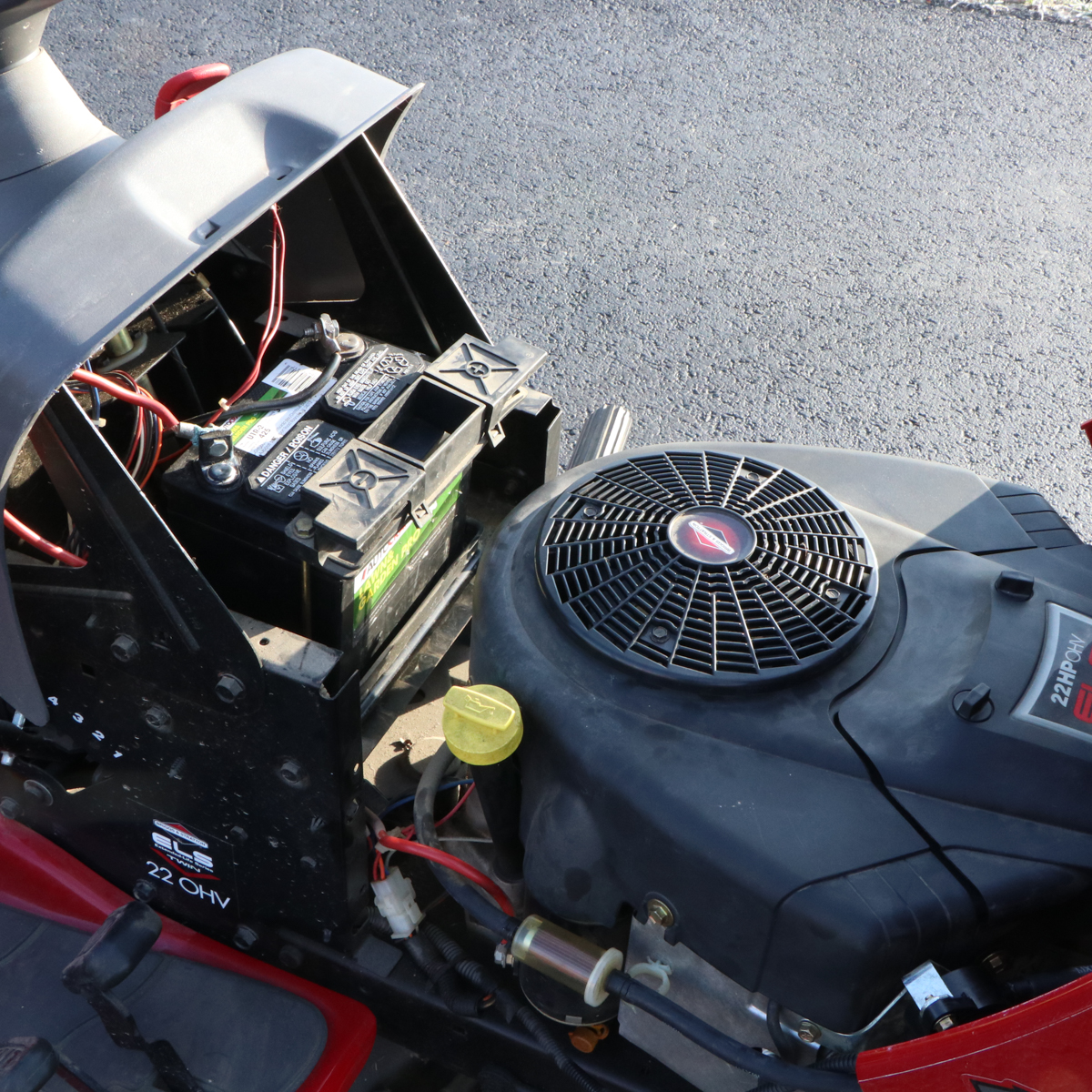 Craftsman DLT 2000 Gas Powered Riding Mower