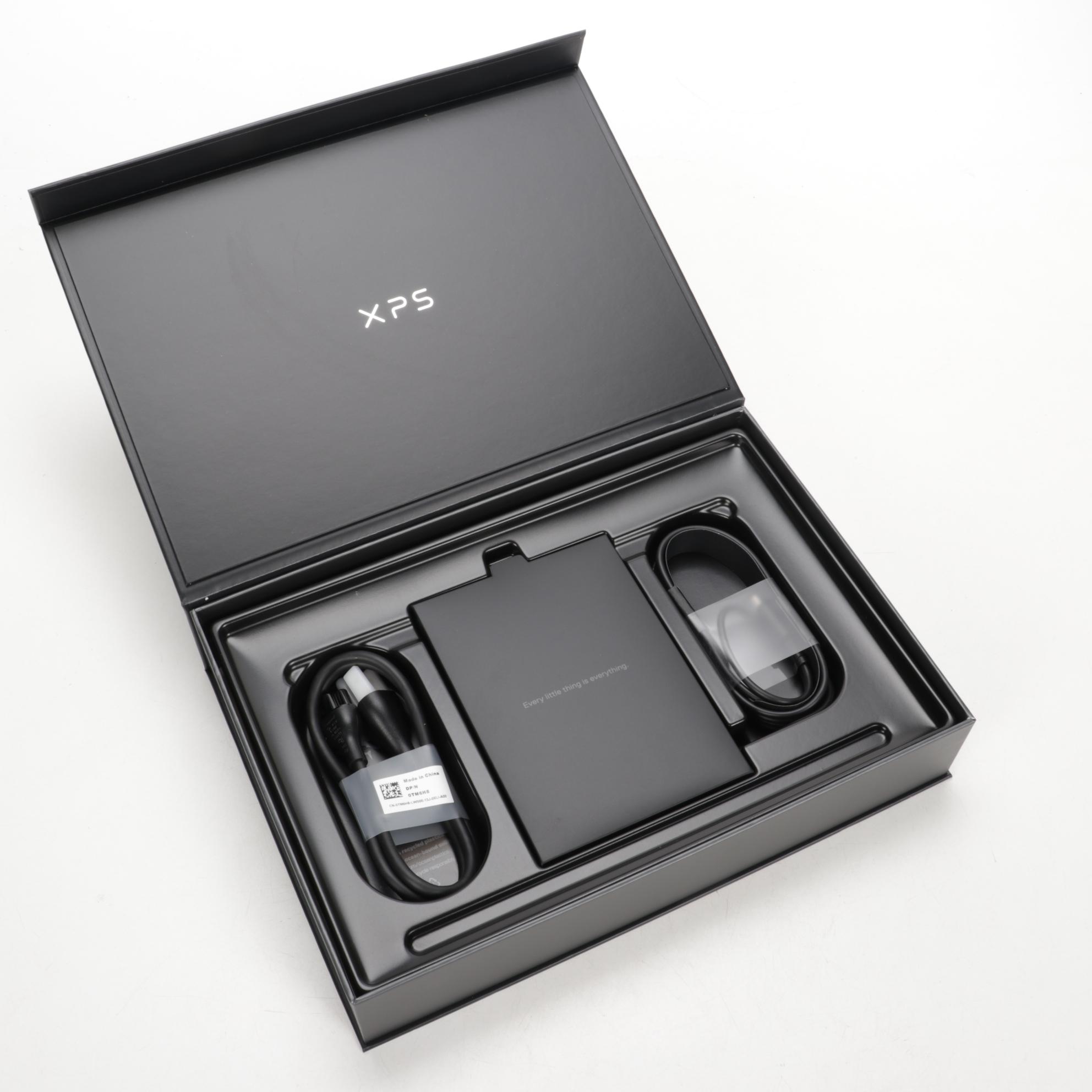 Dell XPS 13 Touch Display Lap Top with Intel Core i7 Processor in Silver