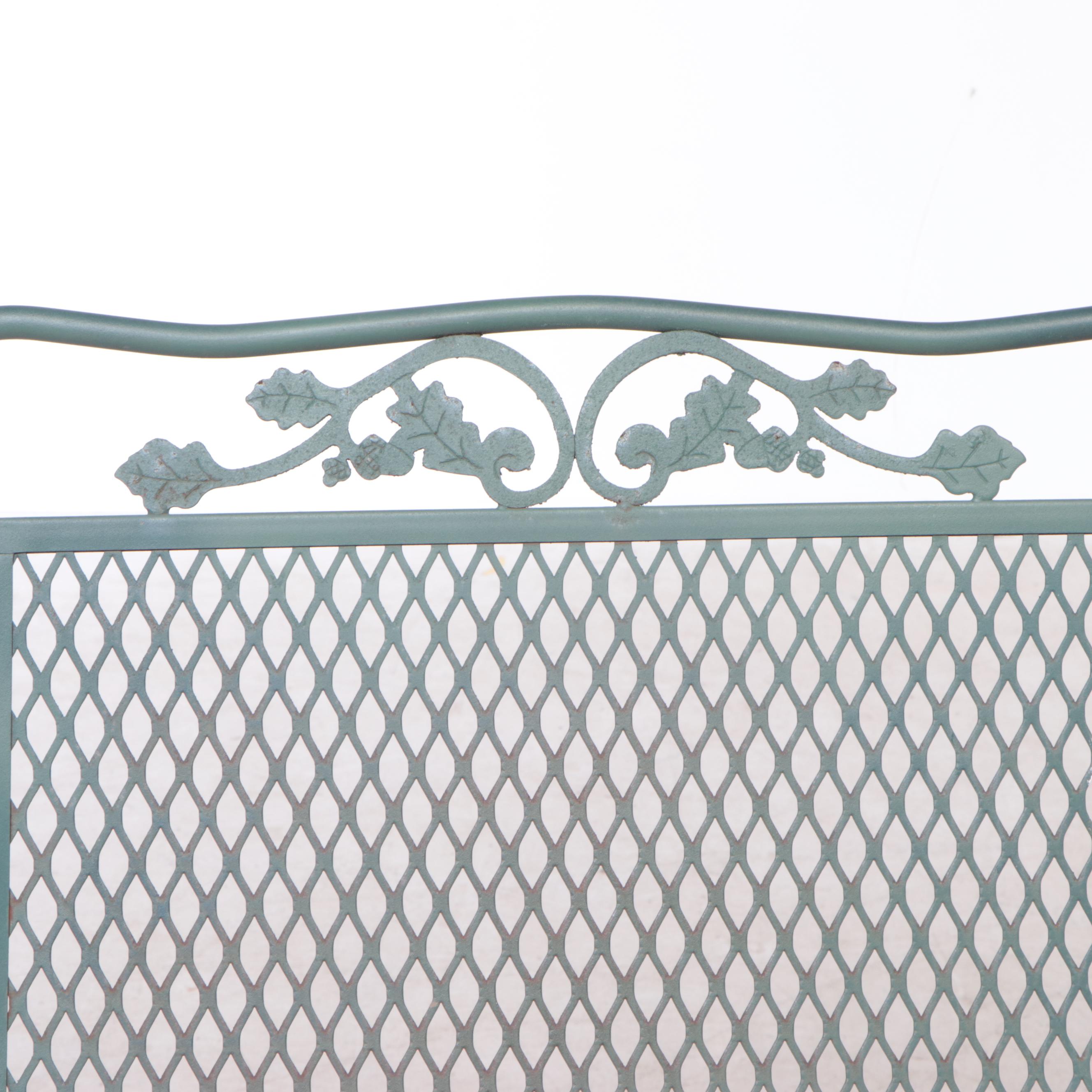 Green Painted Metal Mesh Patio Dining Table and Chairs