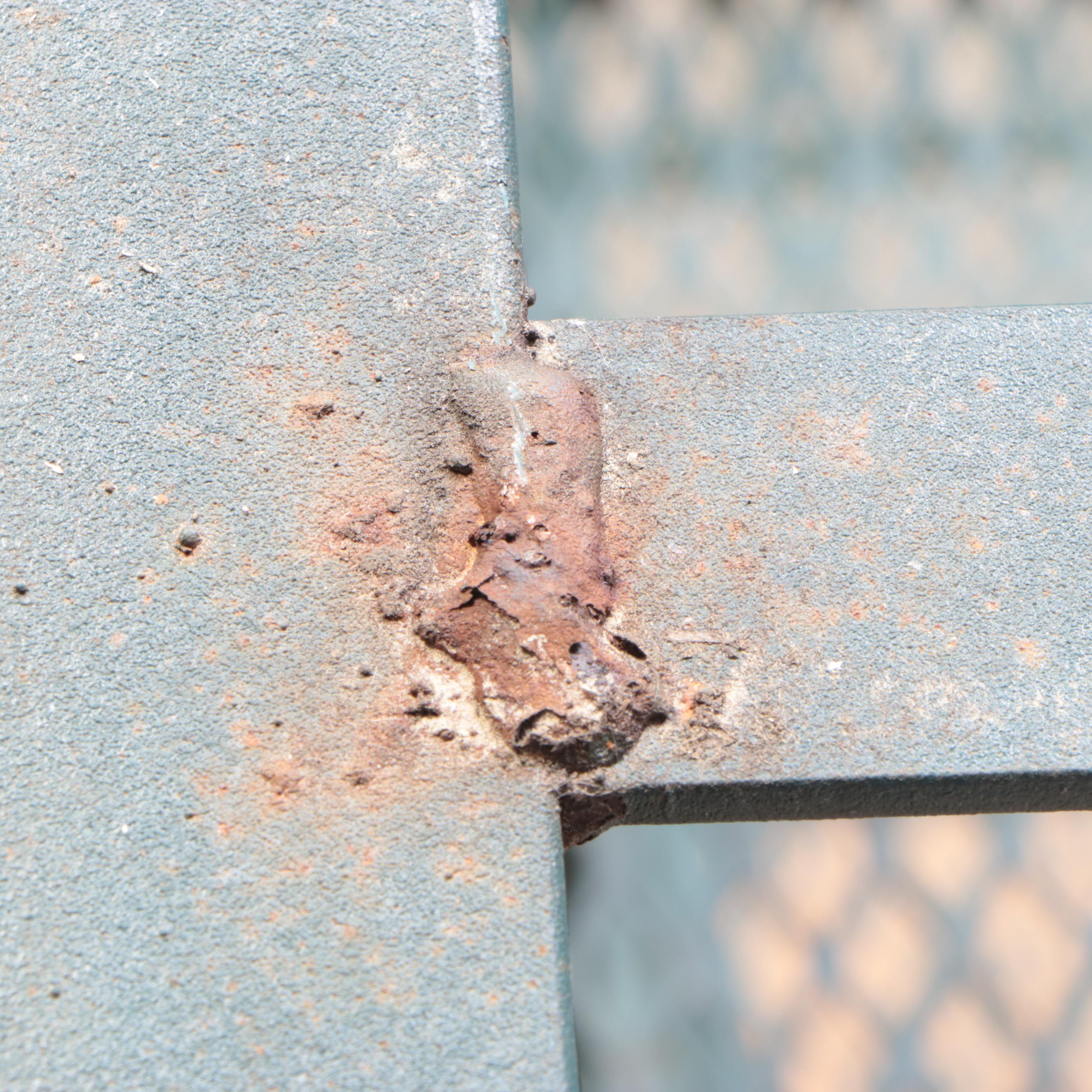 Green Painted Metal Mesh Patio Dining Table and Chairs