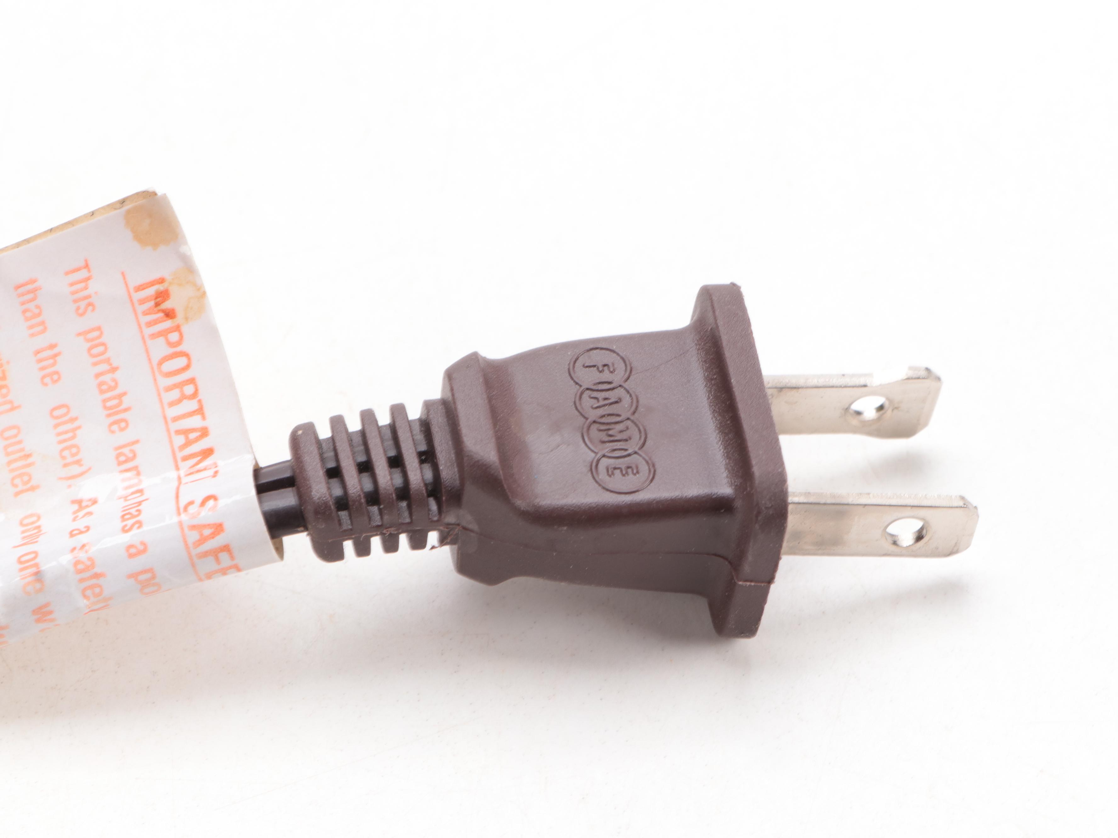 Tiffany Studios Style Ten-Light Green and Yellow Water Lily Table Lamp