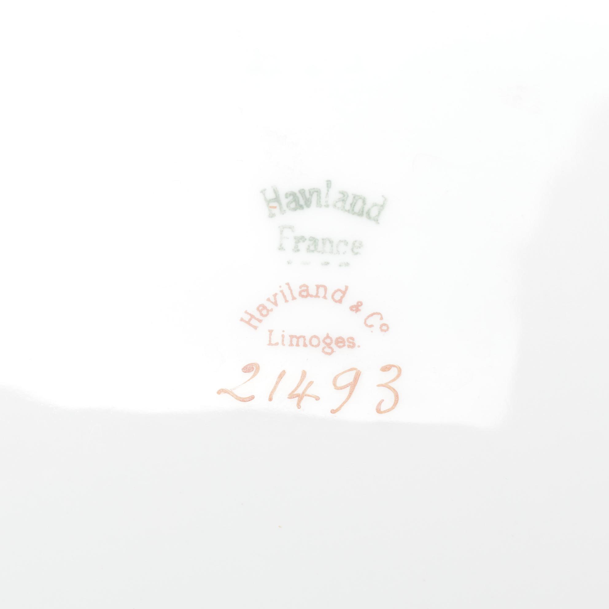 Haviland Limoges "Clover Leaf" Porcelain 8" Oval Covered Vegetable Dish