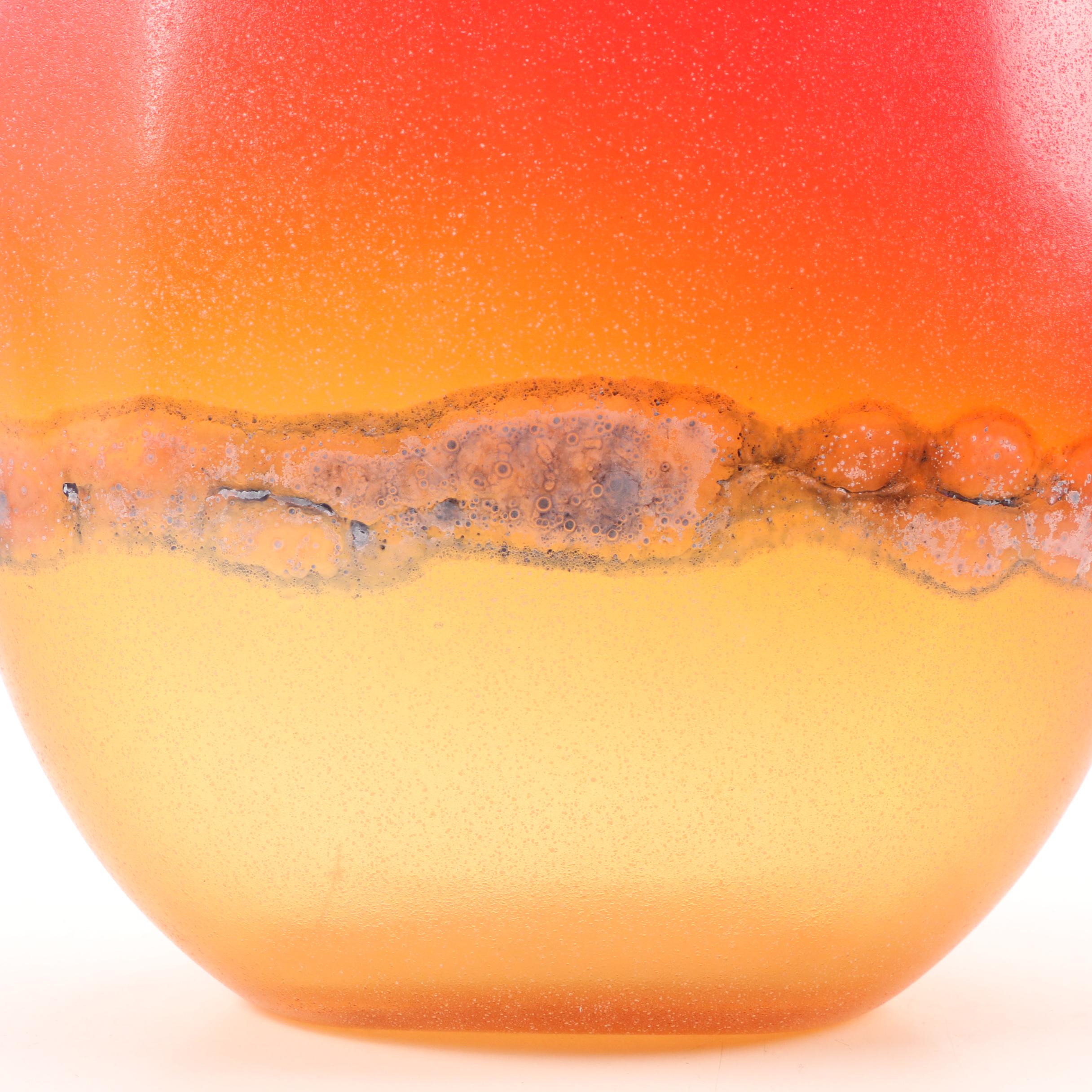 Alfredo Barbini Murano Red to Amber Scavo Vase, 1970s