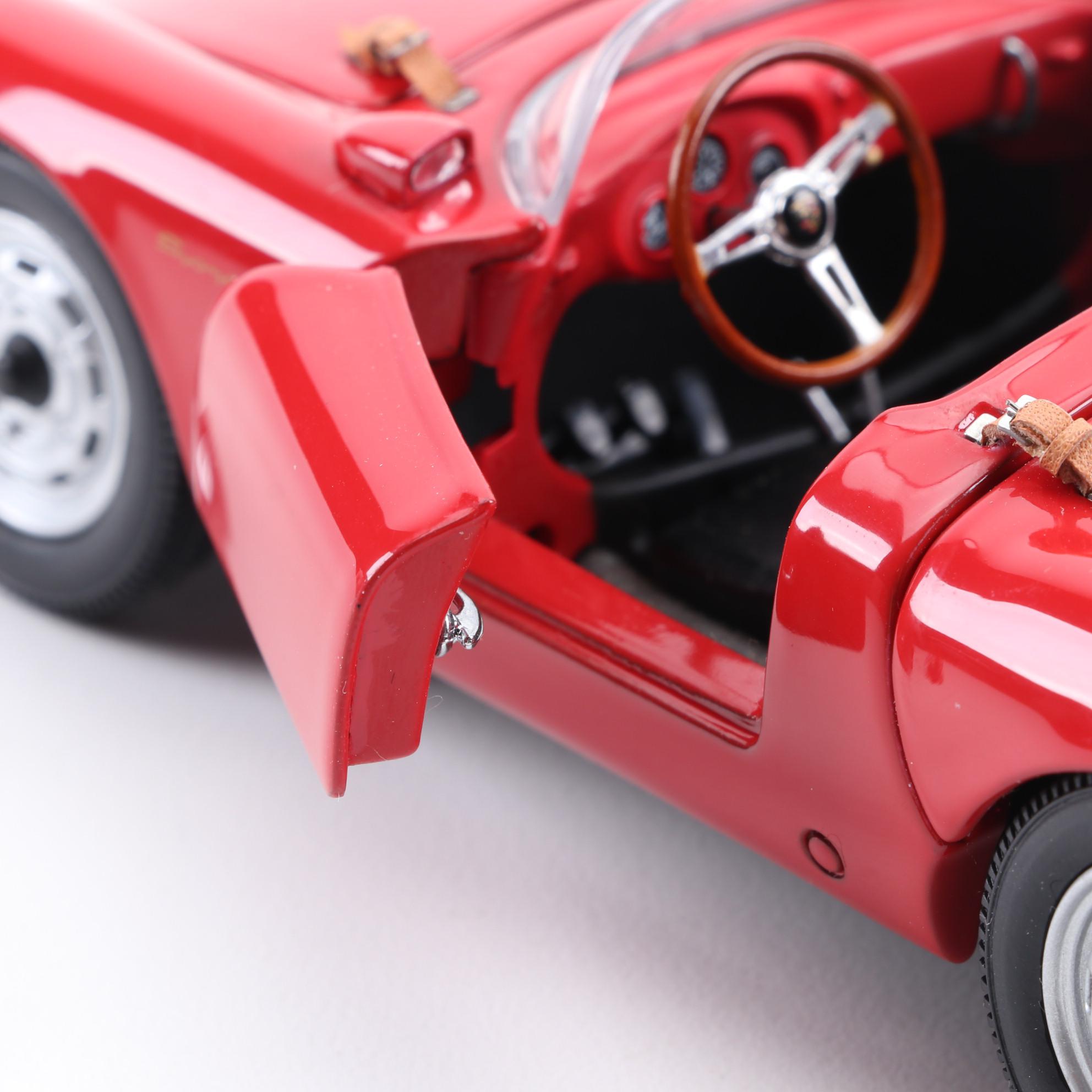 CMC "Exclusive Modelle" 1954 Porsche 550 Spyder Diecast 1:24 Scale Model Car