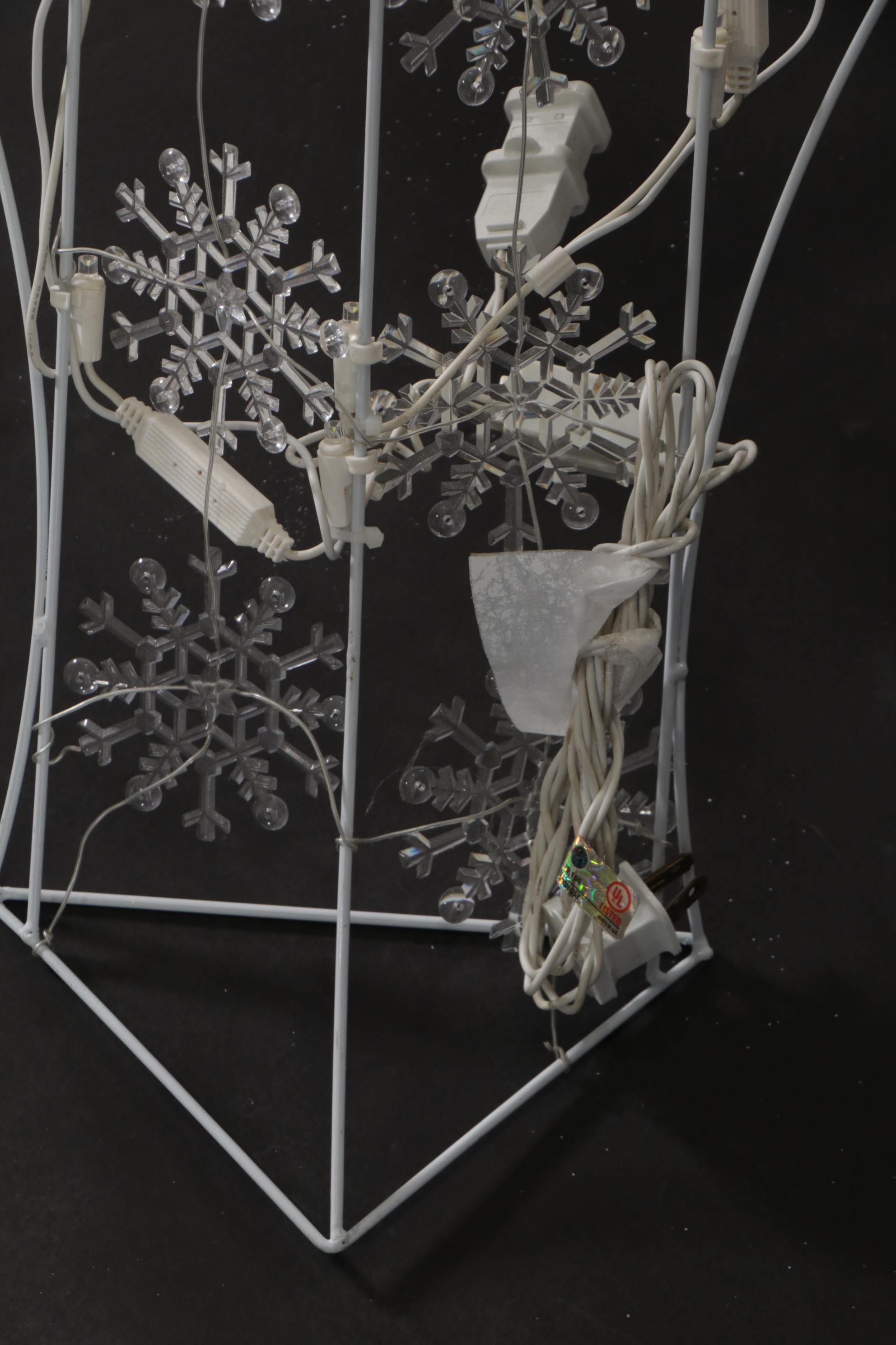 Illuminated Eiffel Tower Floor Decoration