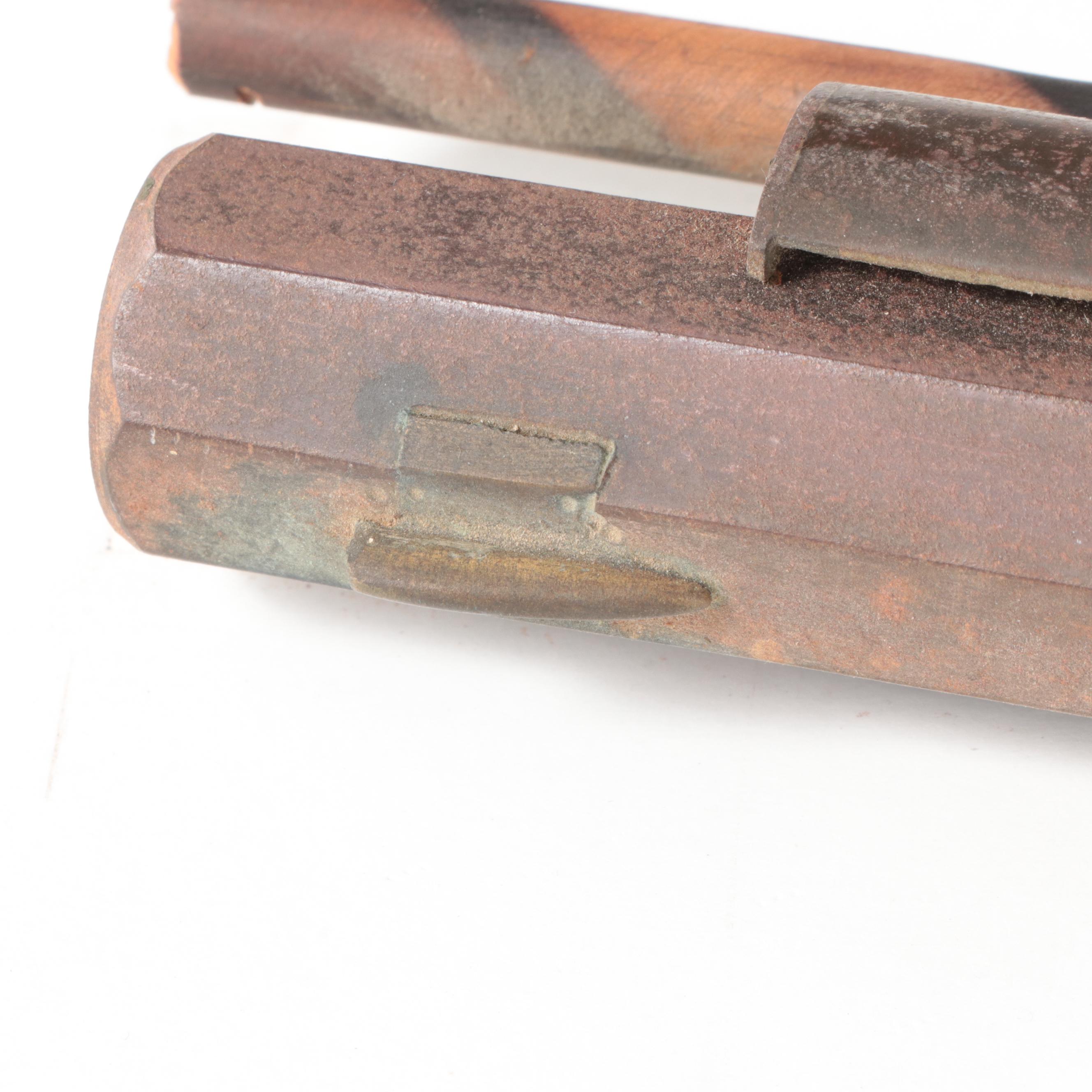 Dixie Gun Works .32 Flintlock Rifle with Powder Horn