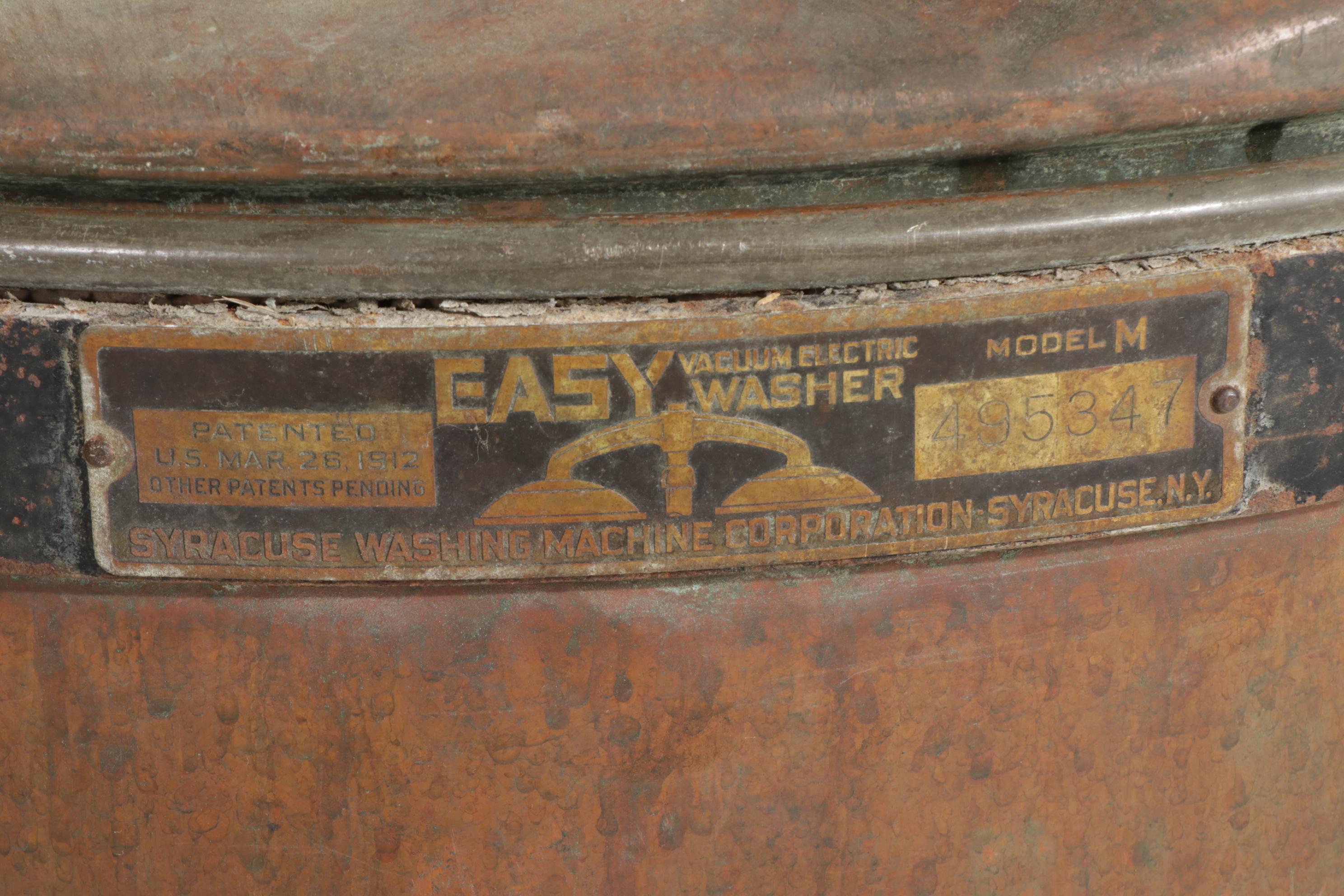 Syracuse "Model M" Copper Tub Washing Machine with "Easy" Ringer, Early 20th C