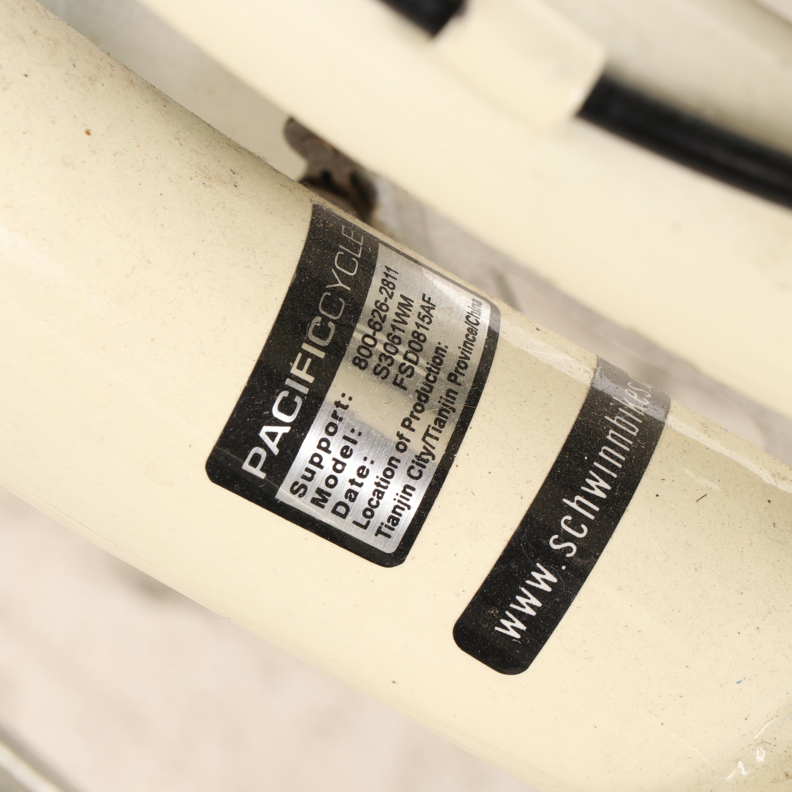 Schwinn "Fairhaven" Vintage Style Bicycle