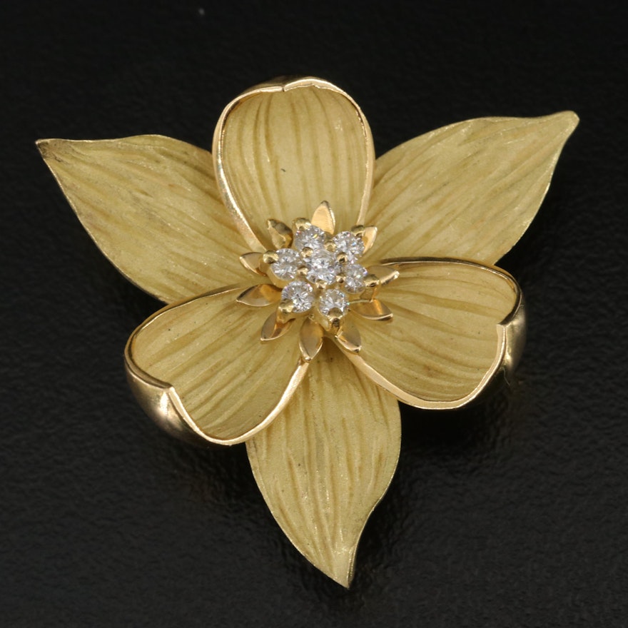 18K 0.20 CTW Diamond Floral Brooch with Hook