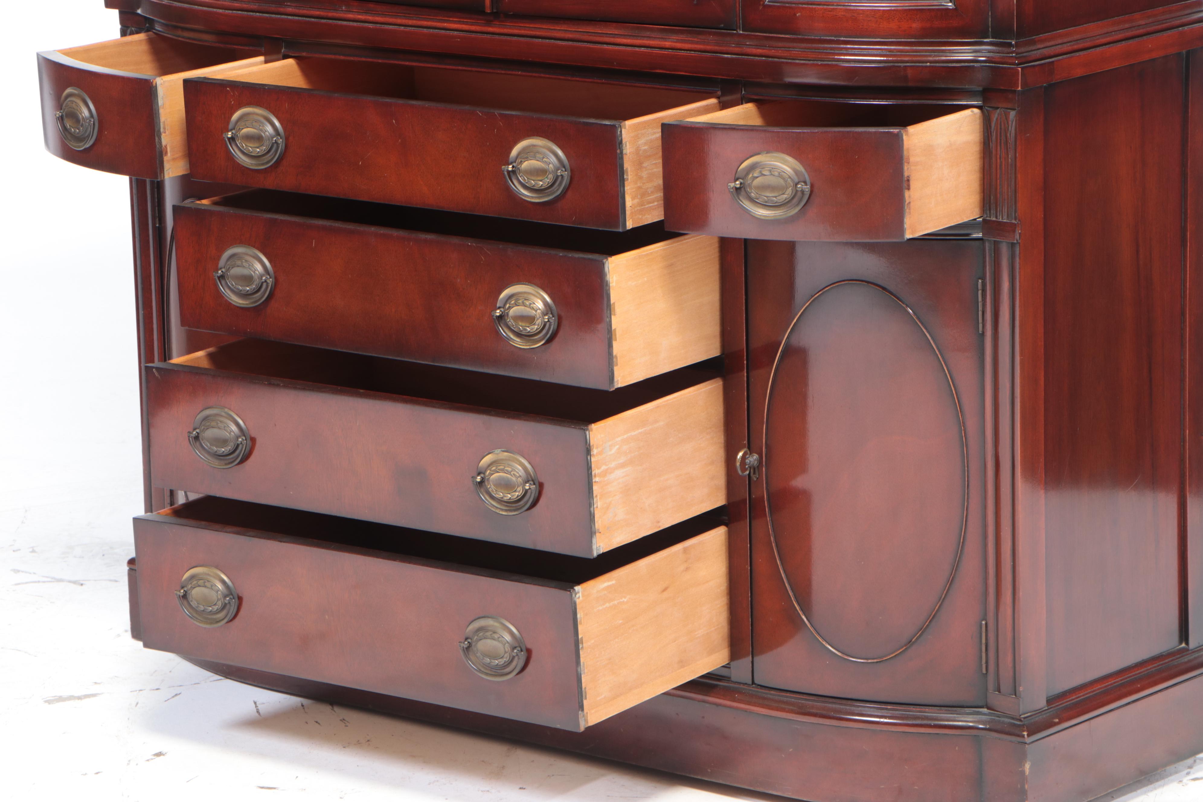 Drexel Hampton Court Mahogany Bow-Front China Cabinet, Mid-20th Century