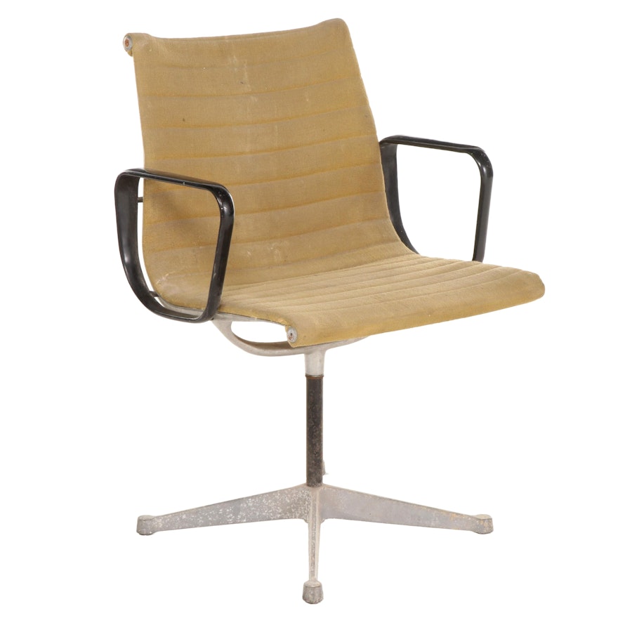 Eames for Herman Miller Aluminum Group Side Chair with Arms, 1st Generation