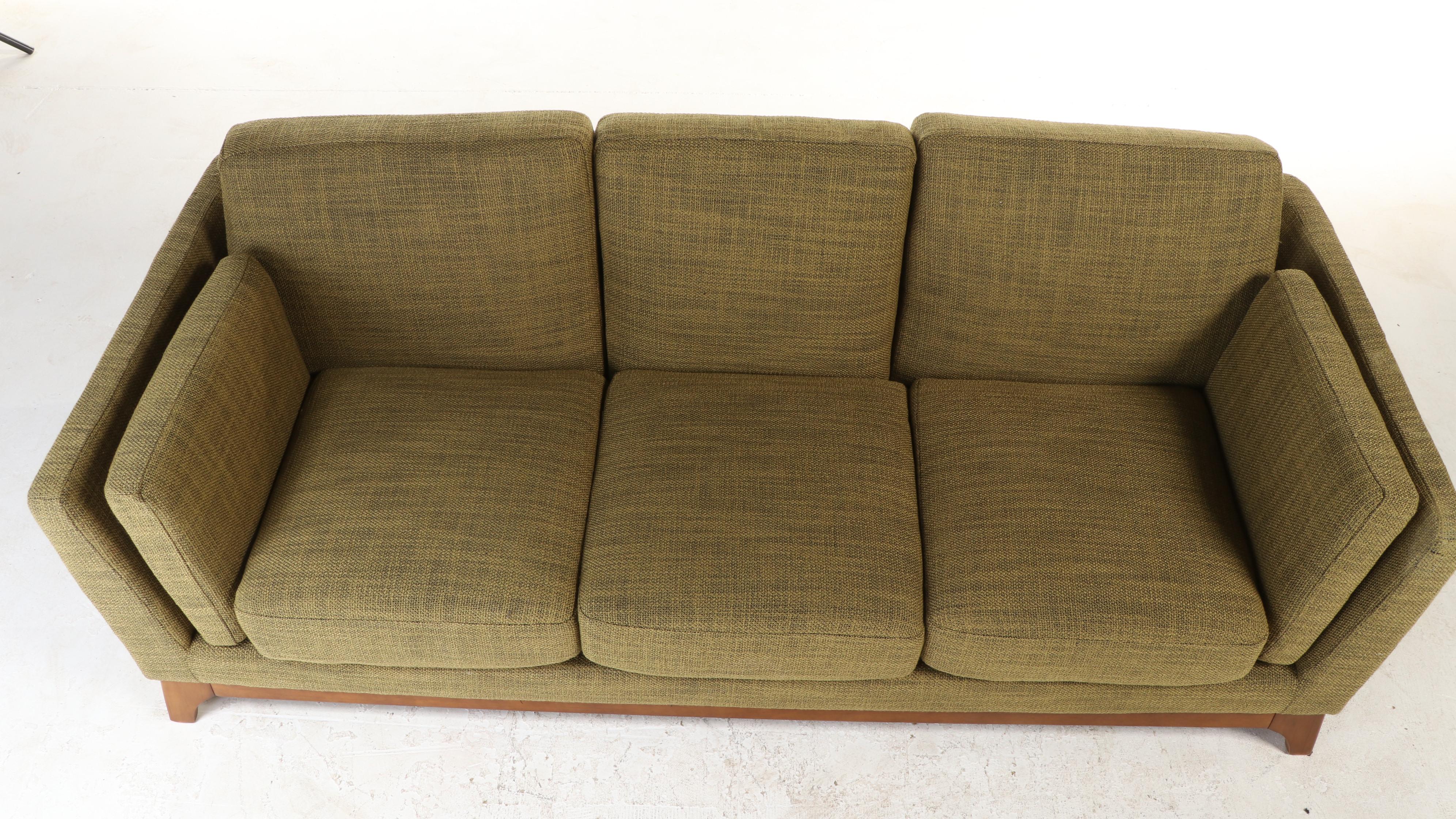 Article "Ceni" Sofa in Seagrass Green