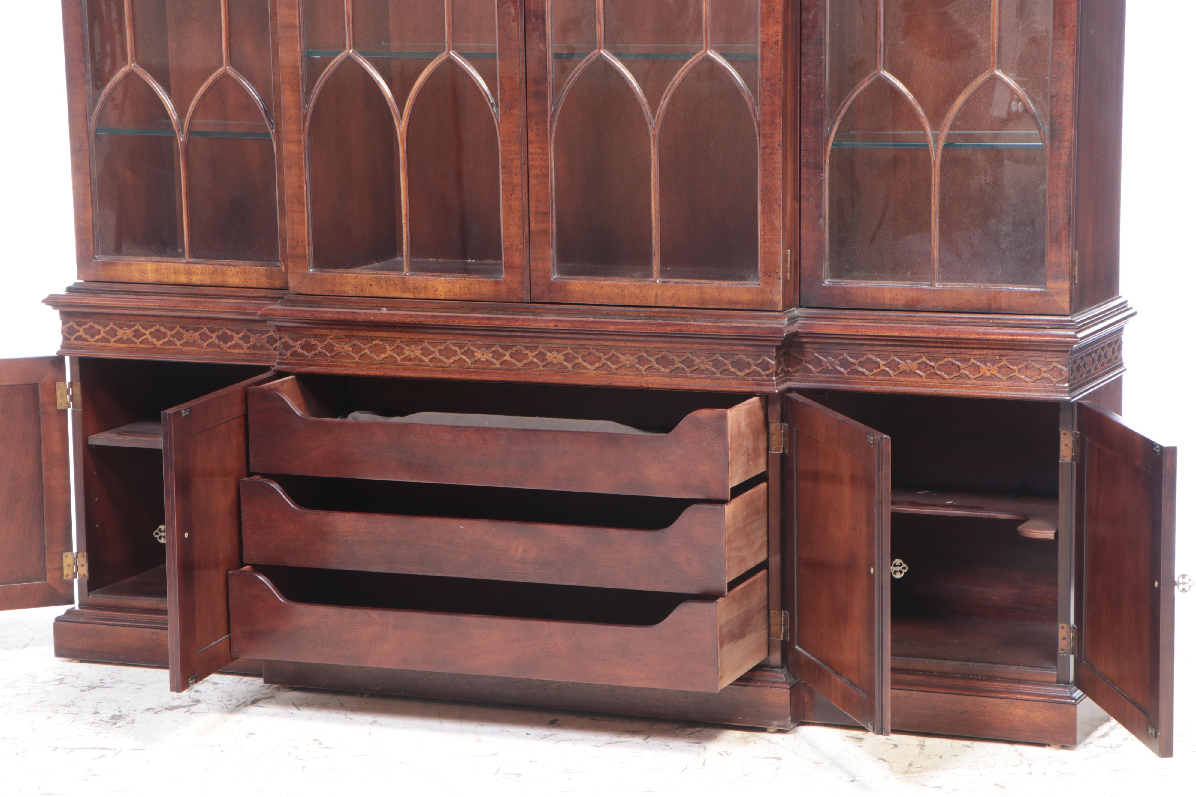 Henredon George III Style Mahogany Breakfront China Cabinet