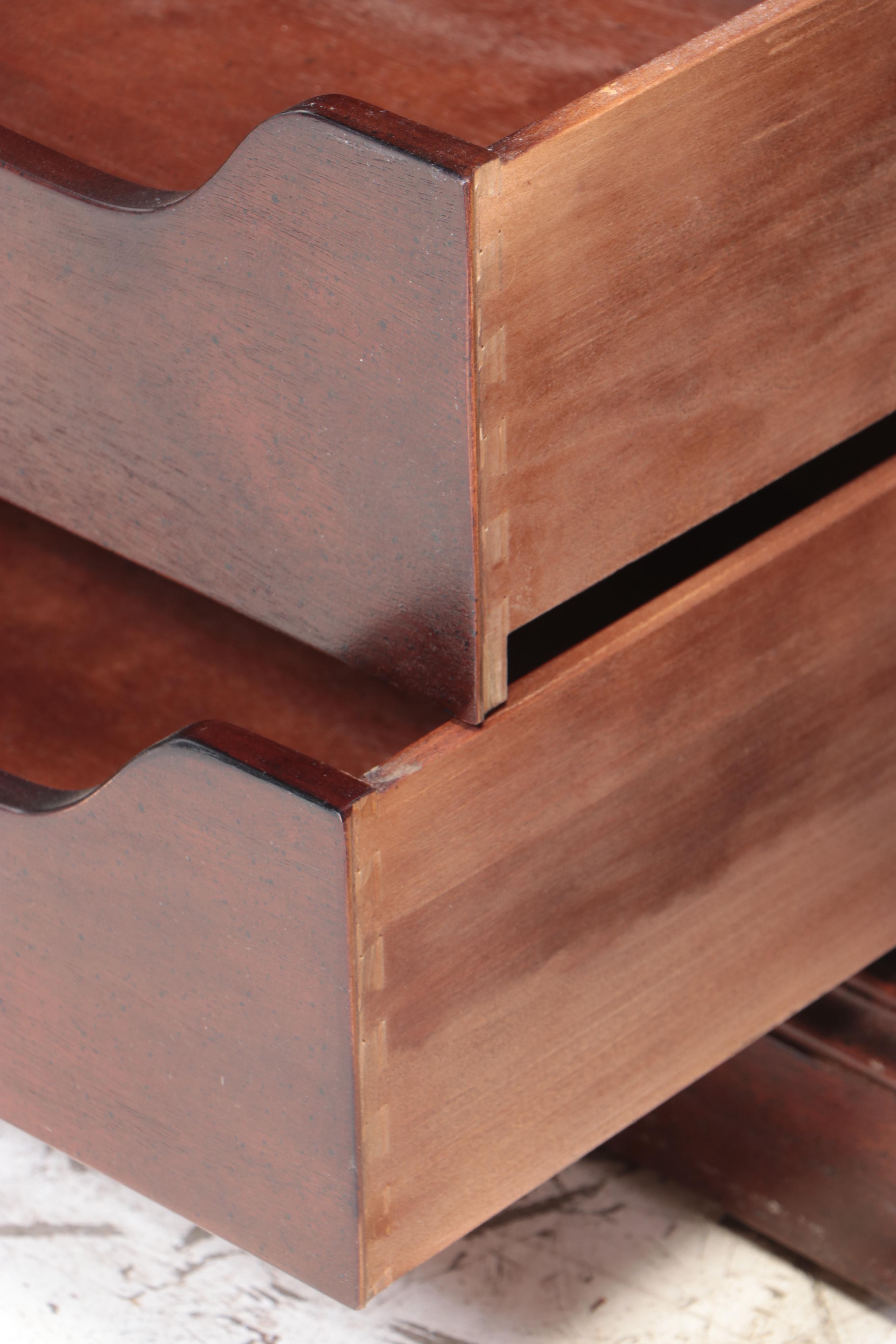 Henredon George III Style Mahogany Breakfront China Cabinet