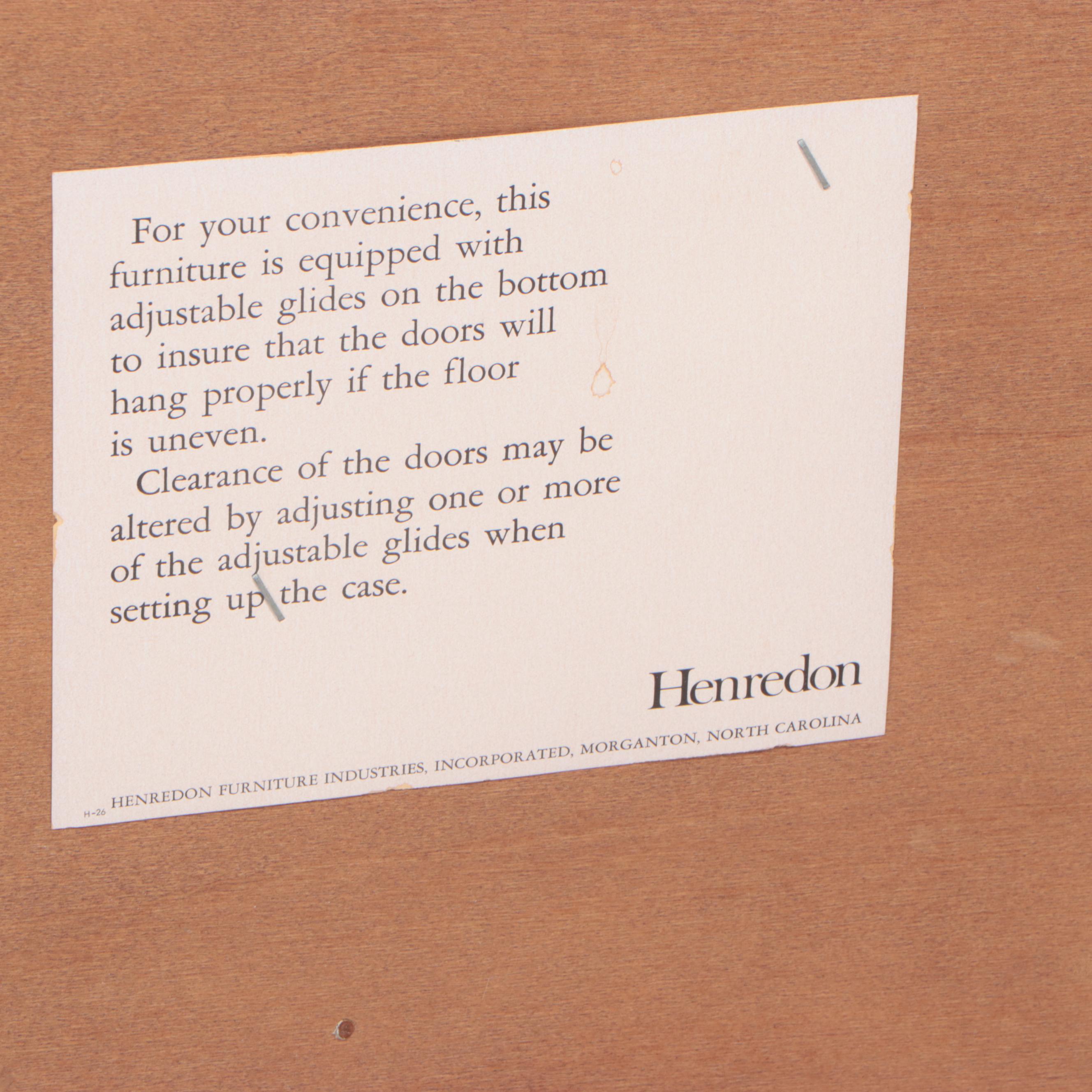 Henredon George III Style Mahogany Breakfront China Cabinet