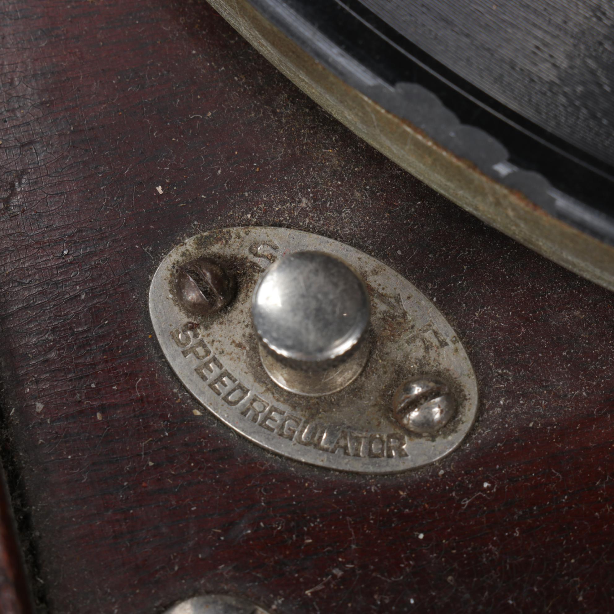 Victor Talking Machine "Suit-Case" VV-50 Portable Hand Crank Record Player, 1923