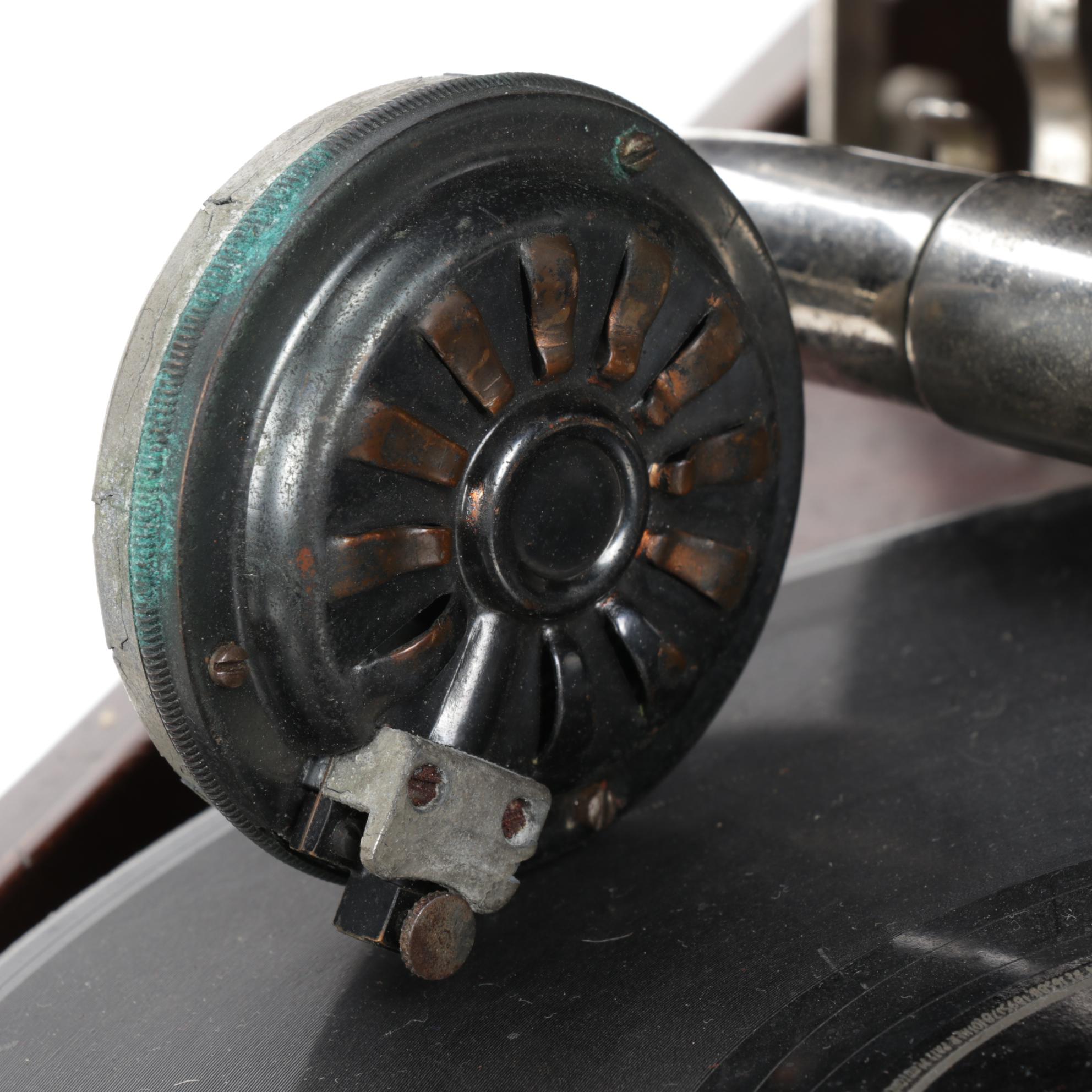 Victor Talking Machine "Suit-Case" VV-50 Portable Hand Crank Record Player, 1923