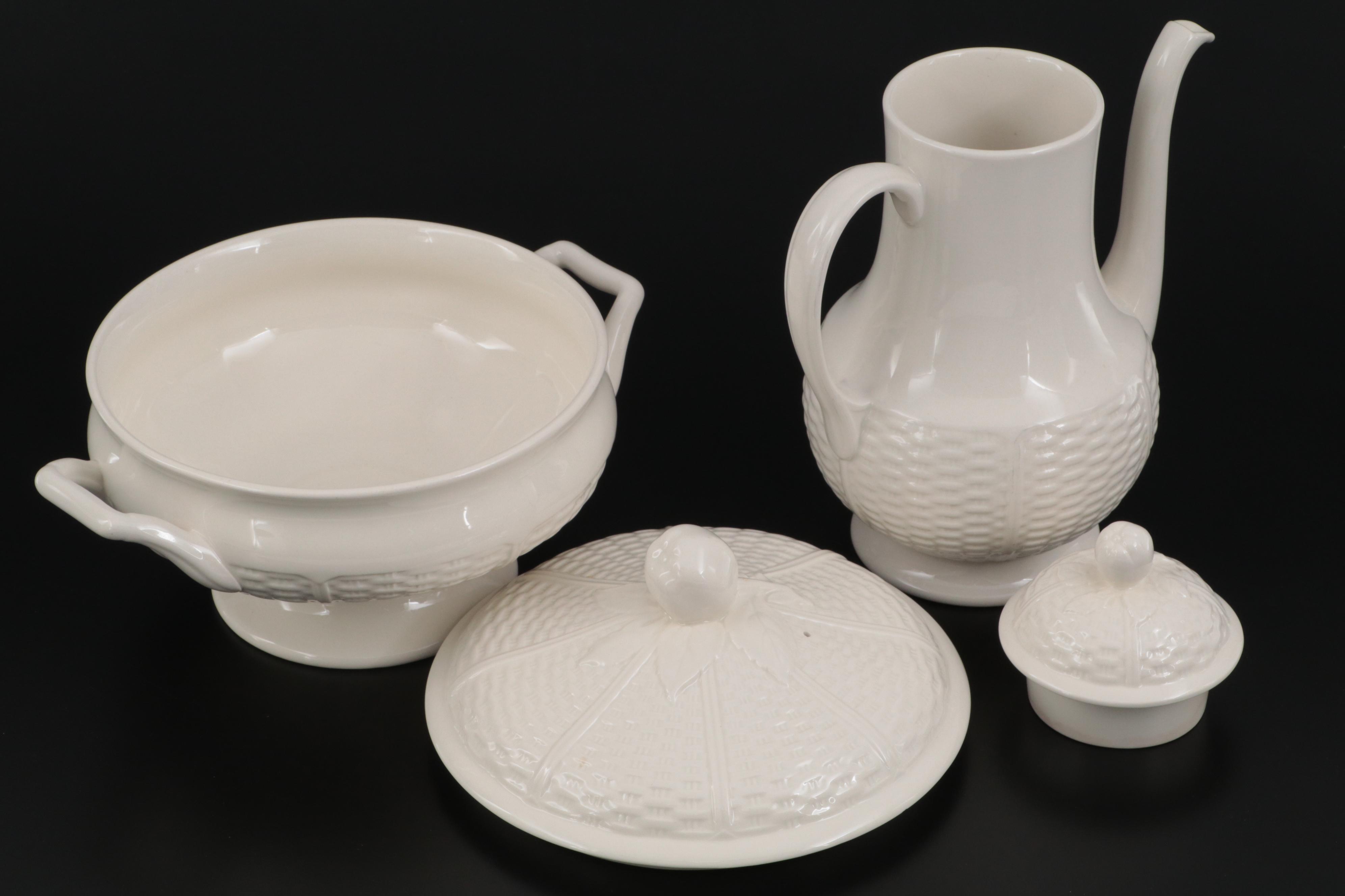 Wedgwood "Willow Weave" Bone China Serveware, 1964-1972