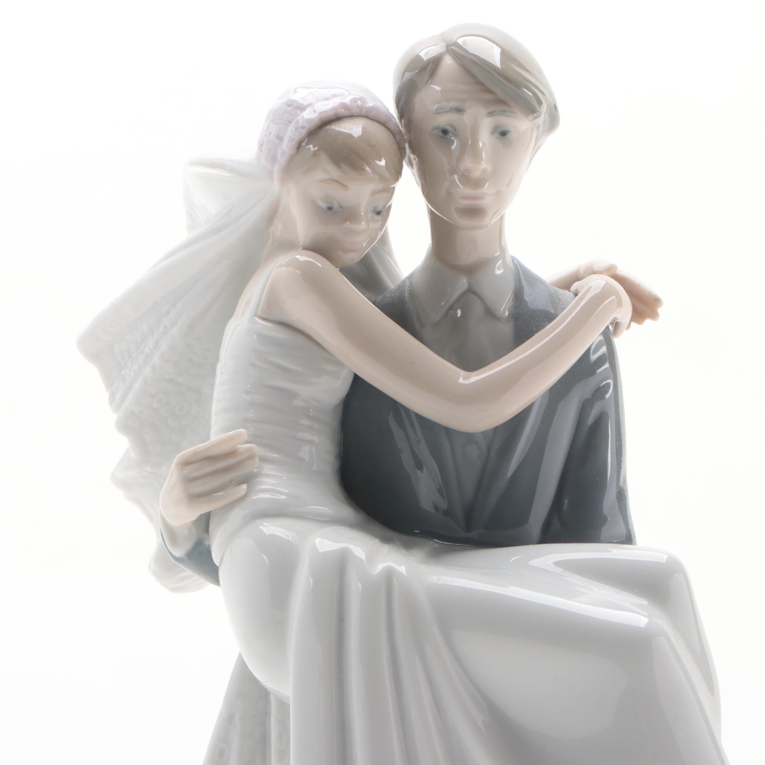 Lladró "Over the Threshold" Porcelain Figurine by Juan Huerta