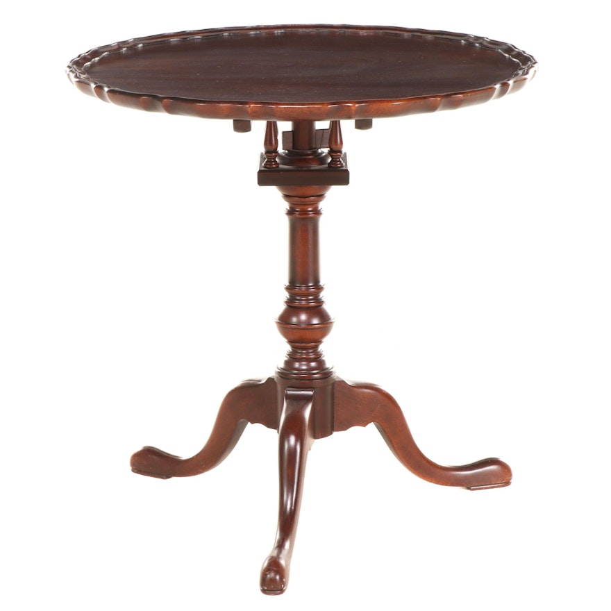 Queen Anne Style Mahogany Piecrust Tilt-Top Tea Table, Late 20th Century