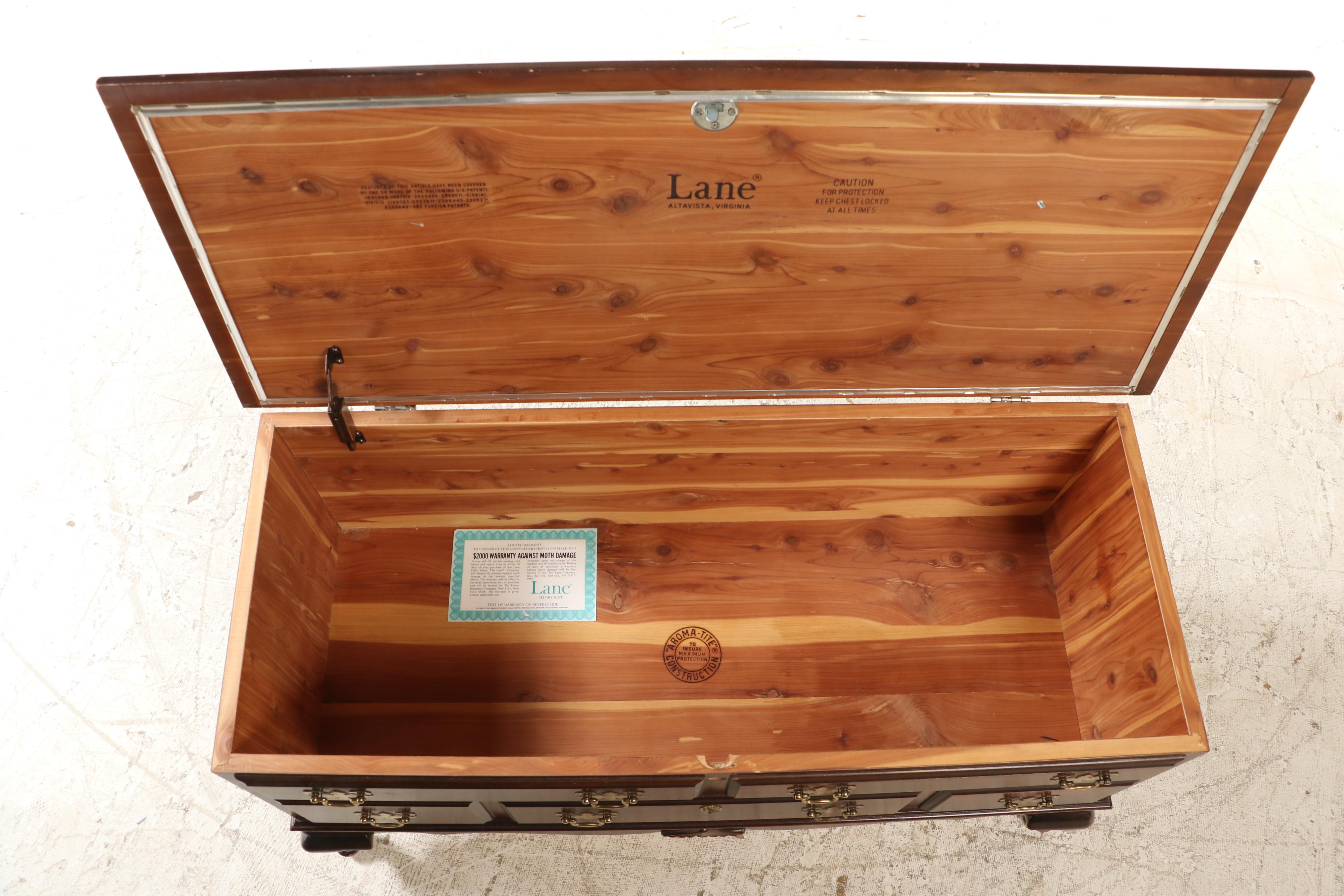 Lane "Aroma-Tite" Queen Anne Style Cherrywood and Cedar Chest, Late 20th Century