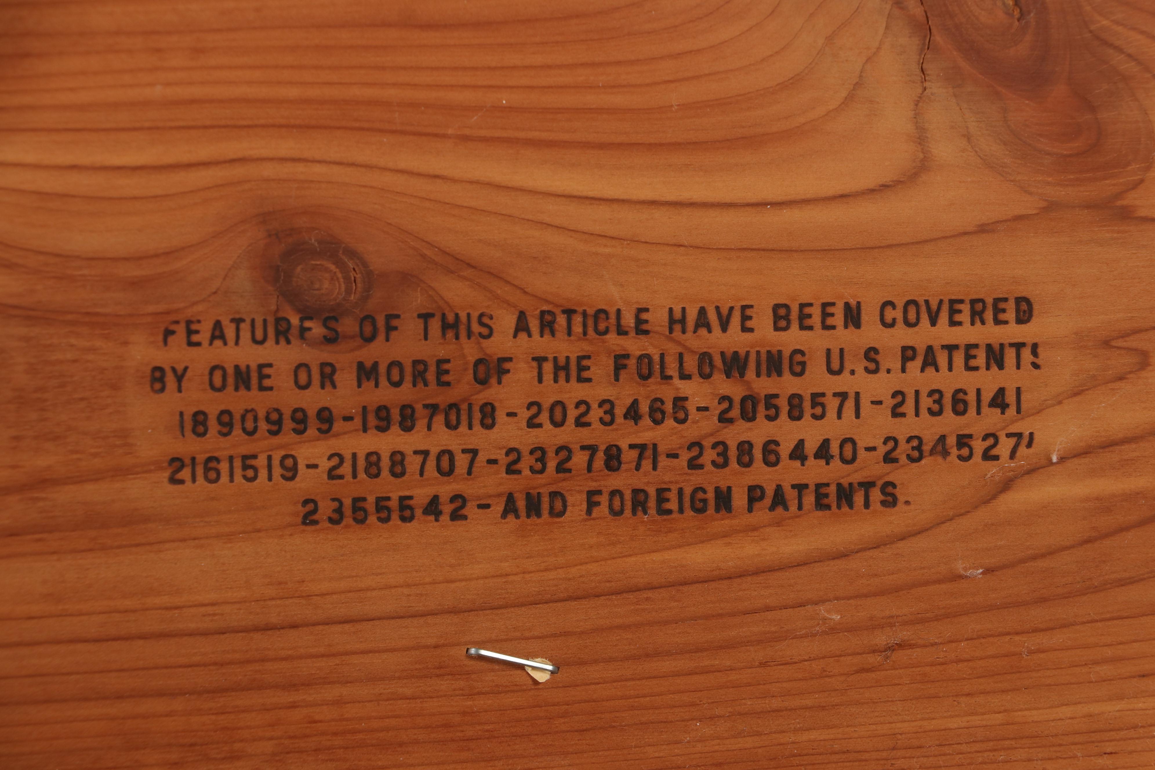 Lane "Aroma-Tite" Queen Anne Style Cherrywood and Cedar Chest, Late 20th Century