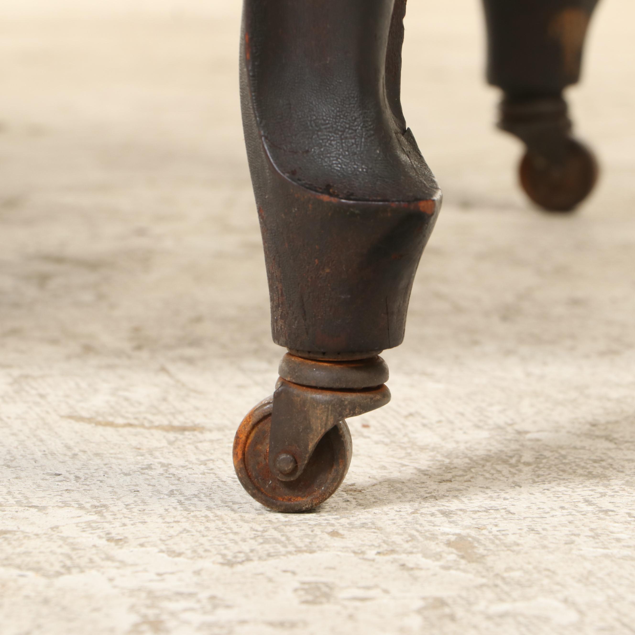 Brunswick Model 117 Mahogany Phonograph