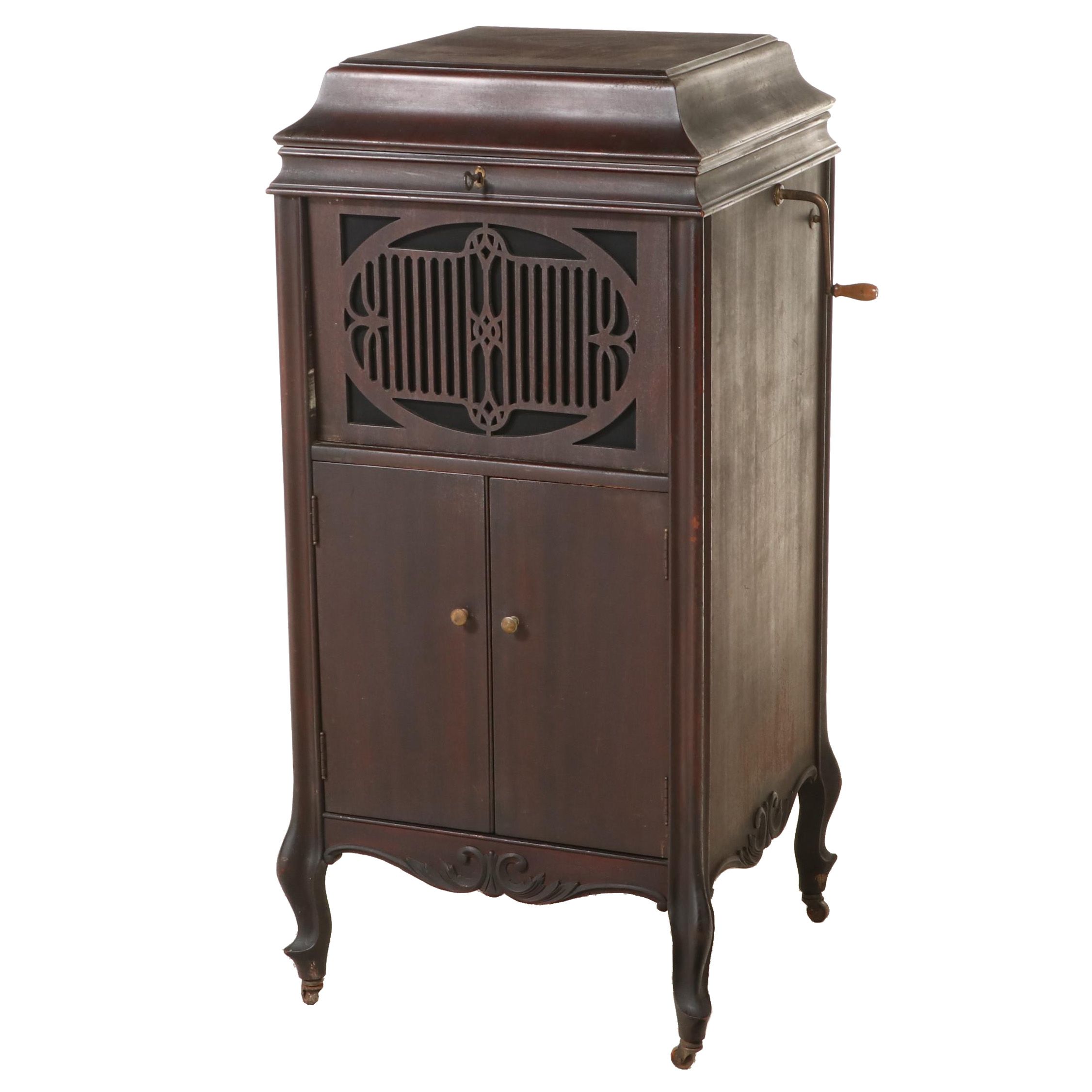 Brunswick Model 117 Mahogany Phonograph