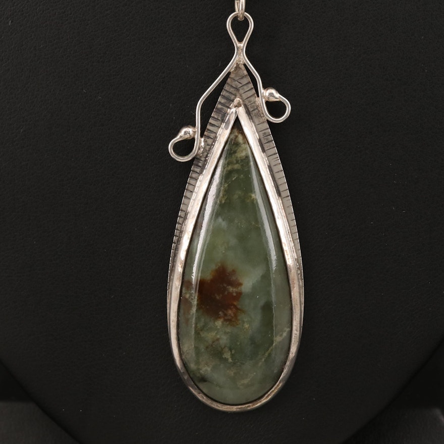 800 Silver Nephrite Pendant Necklace