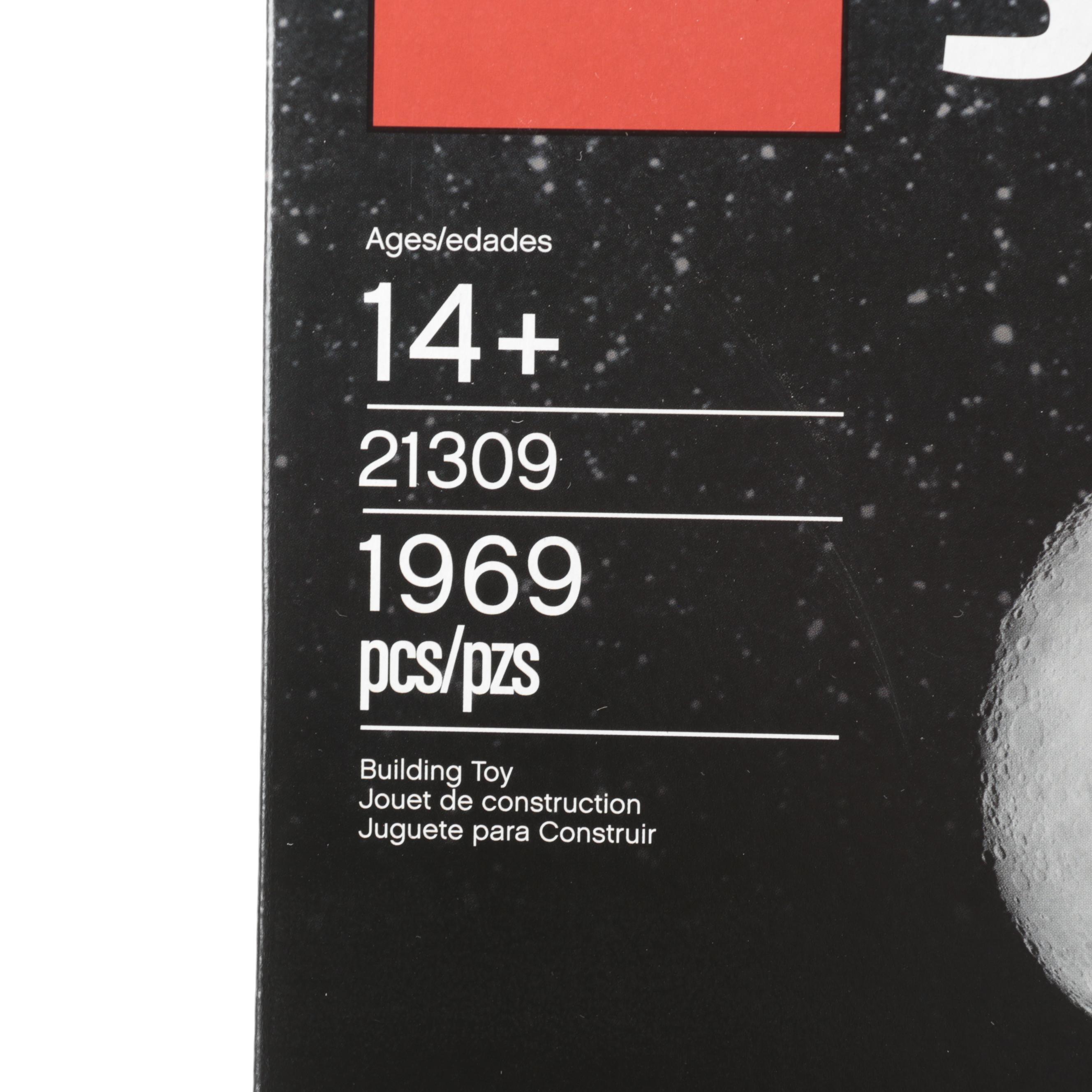 LEGO Ideas "NASA Apollo Saturn V" Set, 2017