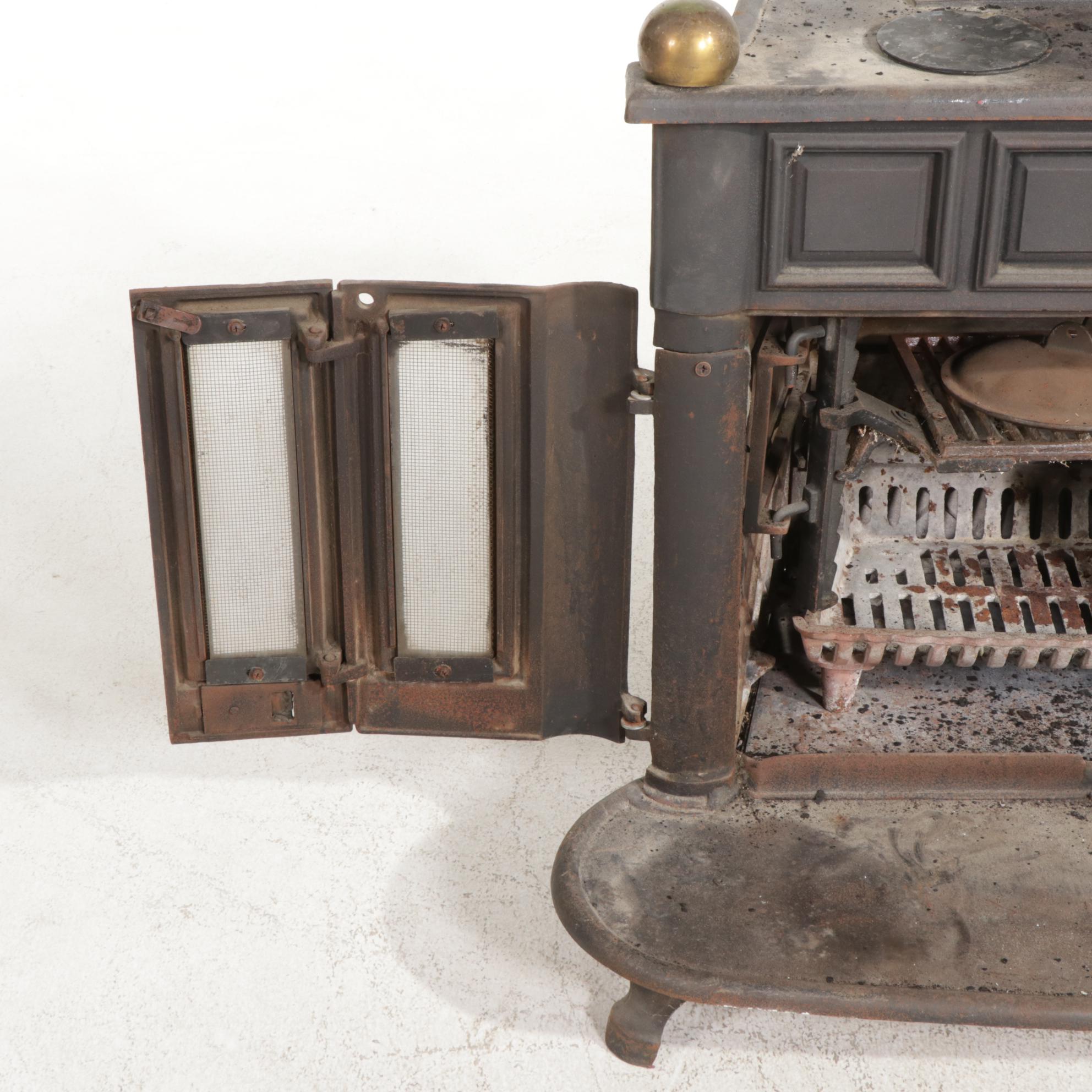 Atlanta Stove Works Model 26 Cast Iron Wood Stove, Early to Mid 20th Century
