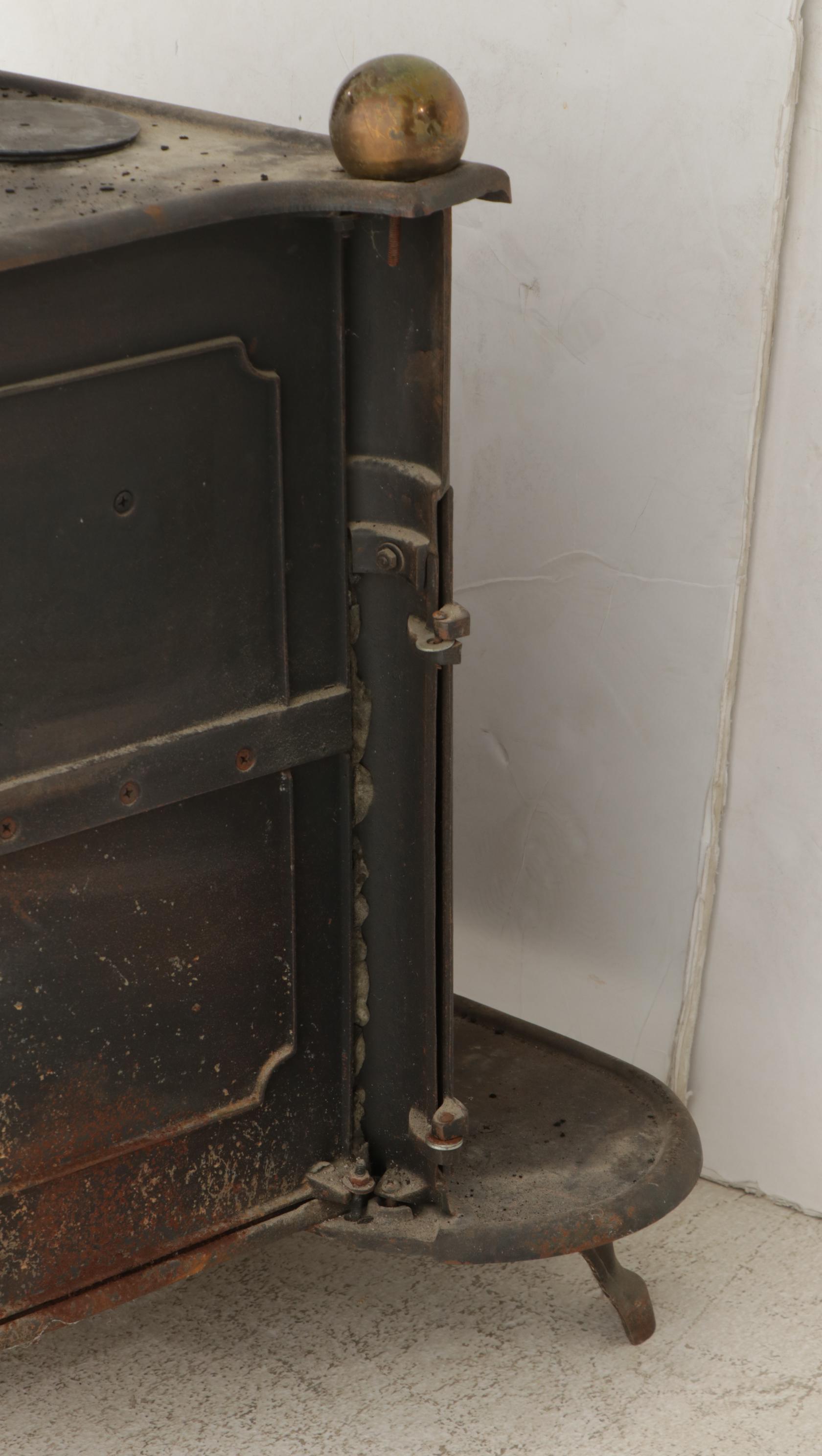 Atlanta Stove Works Model 26 Cast Iron Wood Stove, Early to Mid 20th Century