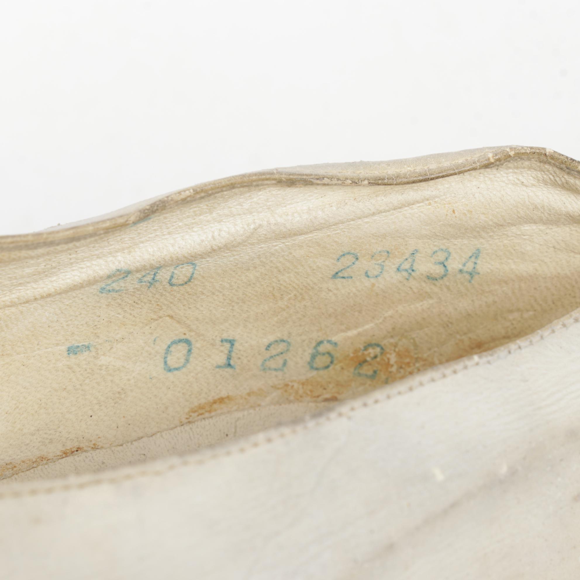 Edwardian Leather Shoes, Raccoon Fur Muff and Asian Vanity Items, Early 20th C.