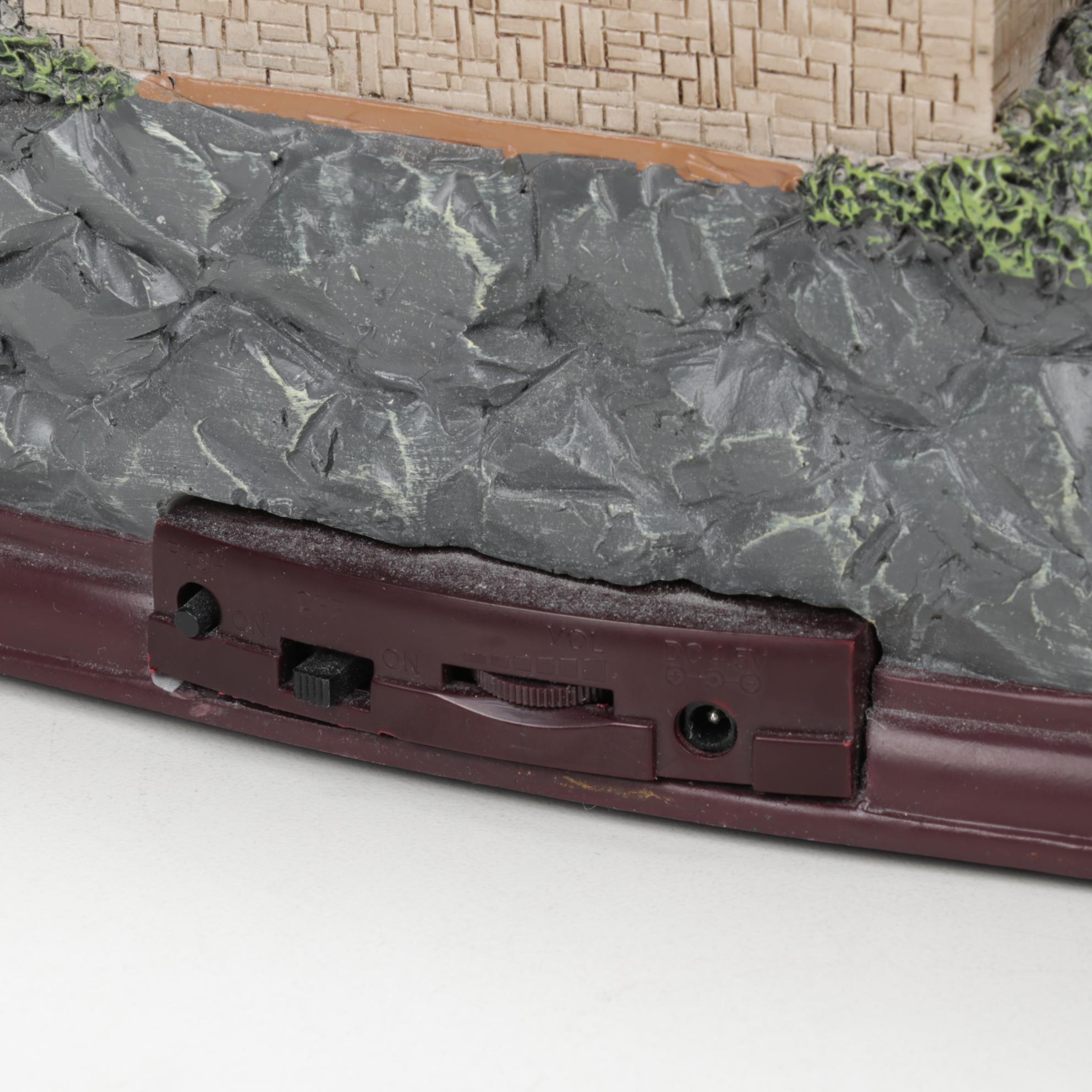 Hawthorne Village Elvis "Welcome to Graceland!" Musical Figurine, 2017