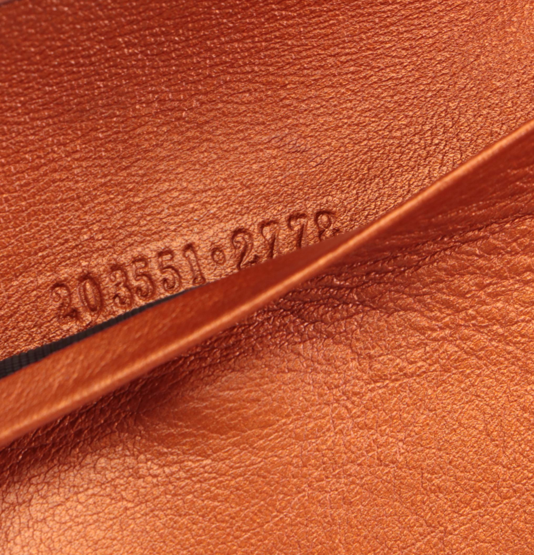 Gucci Heart Clasp 6-Key Case in Guccissima Leather