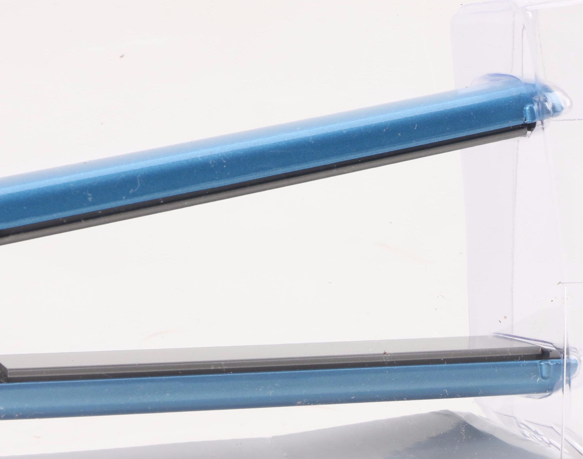 BaBylissPRO Nano Titanium Ultra-Thin Straightening Iron