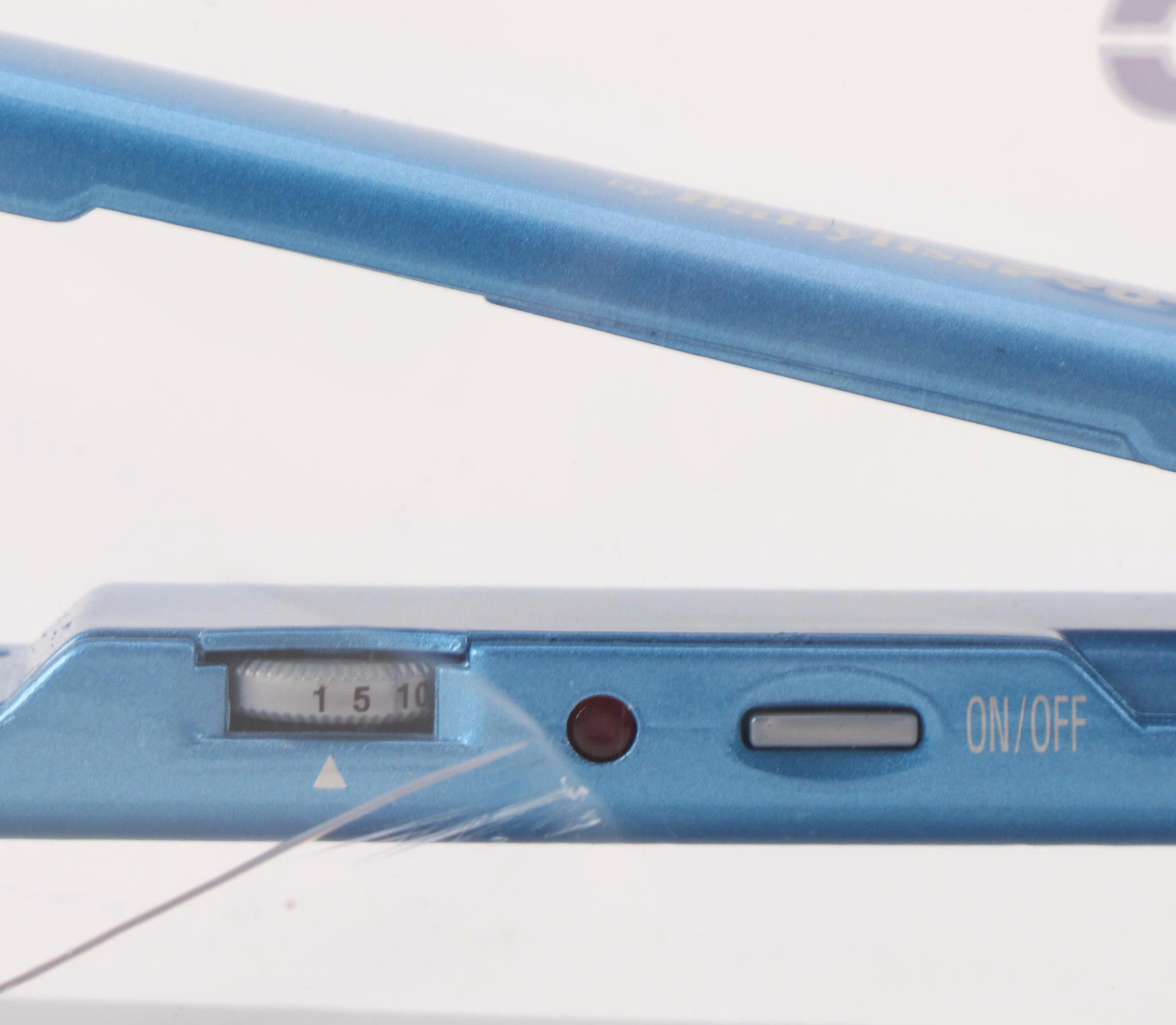 BaBylissPRO Nano Titanium Ultra-Thin Straightening Iron