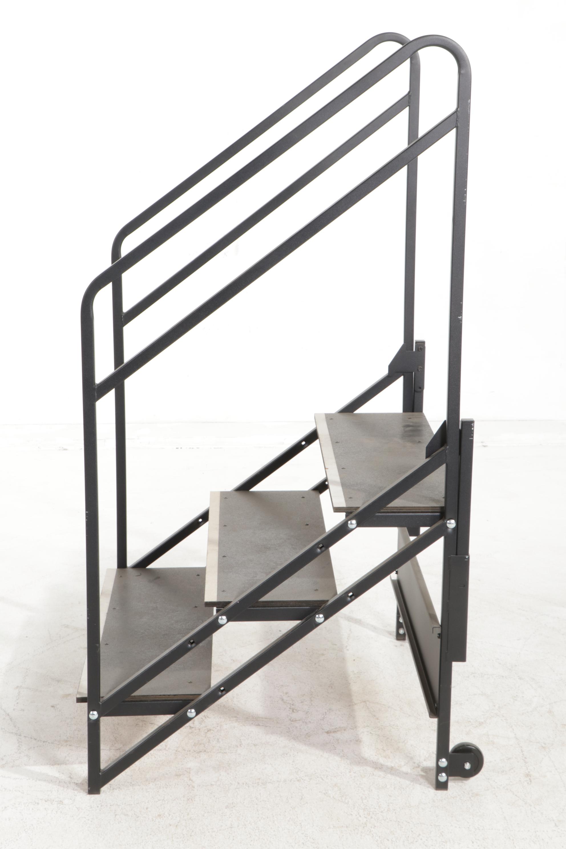Wenger Black Metal Portable Stage Steps