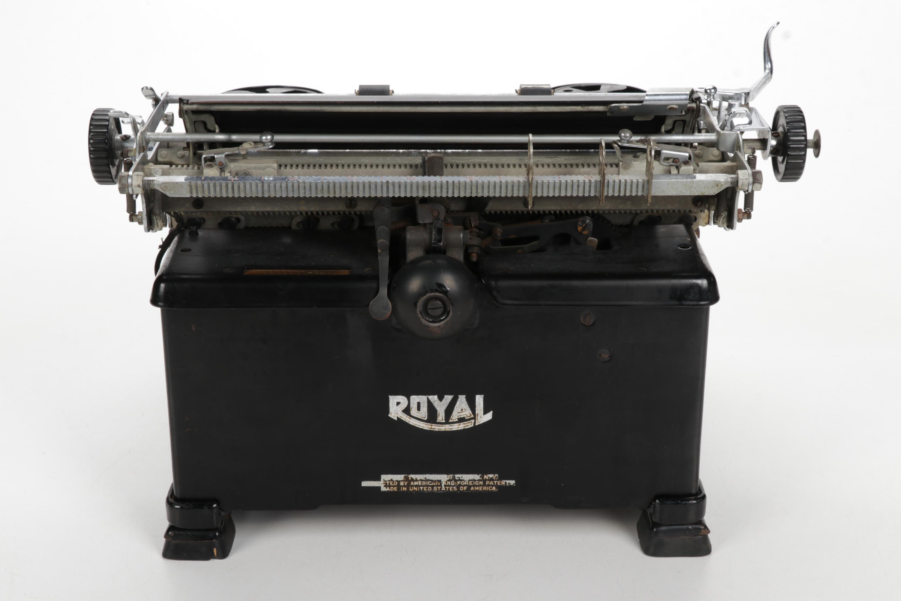 Royal "Model No.10" Typewriter with Glass Side Panels, 1920s
