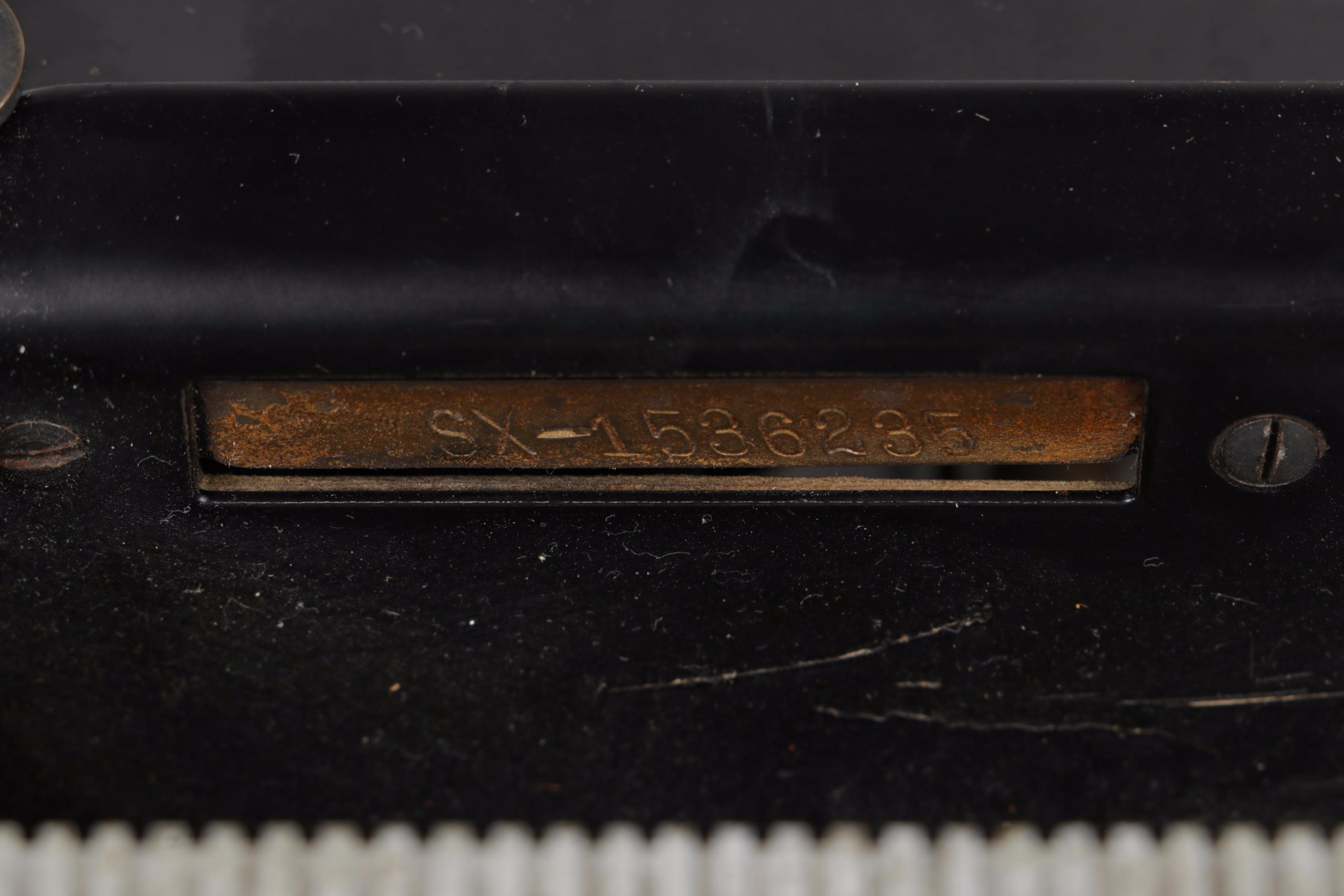 Royal "Model No.10" Typewriter with Glass Side Panels, 1920s