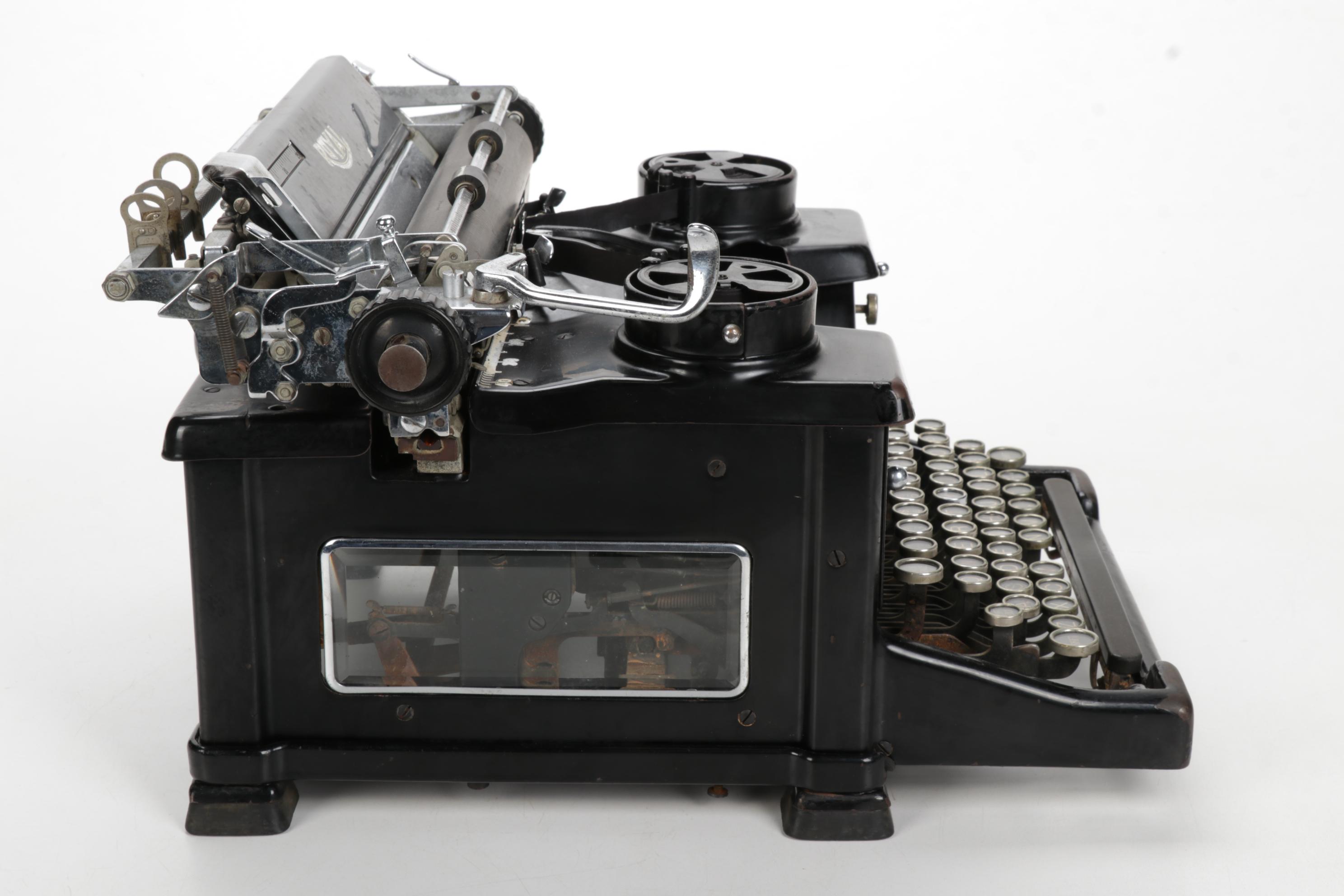 Royal "Model No.10" Typewriter with Glass Side Panels, 1920s