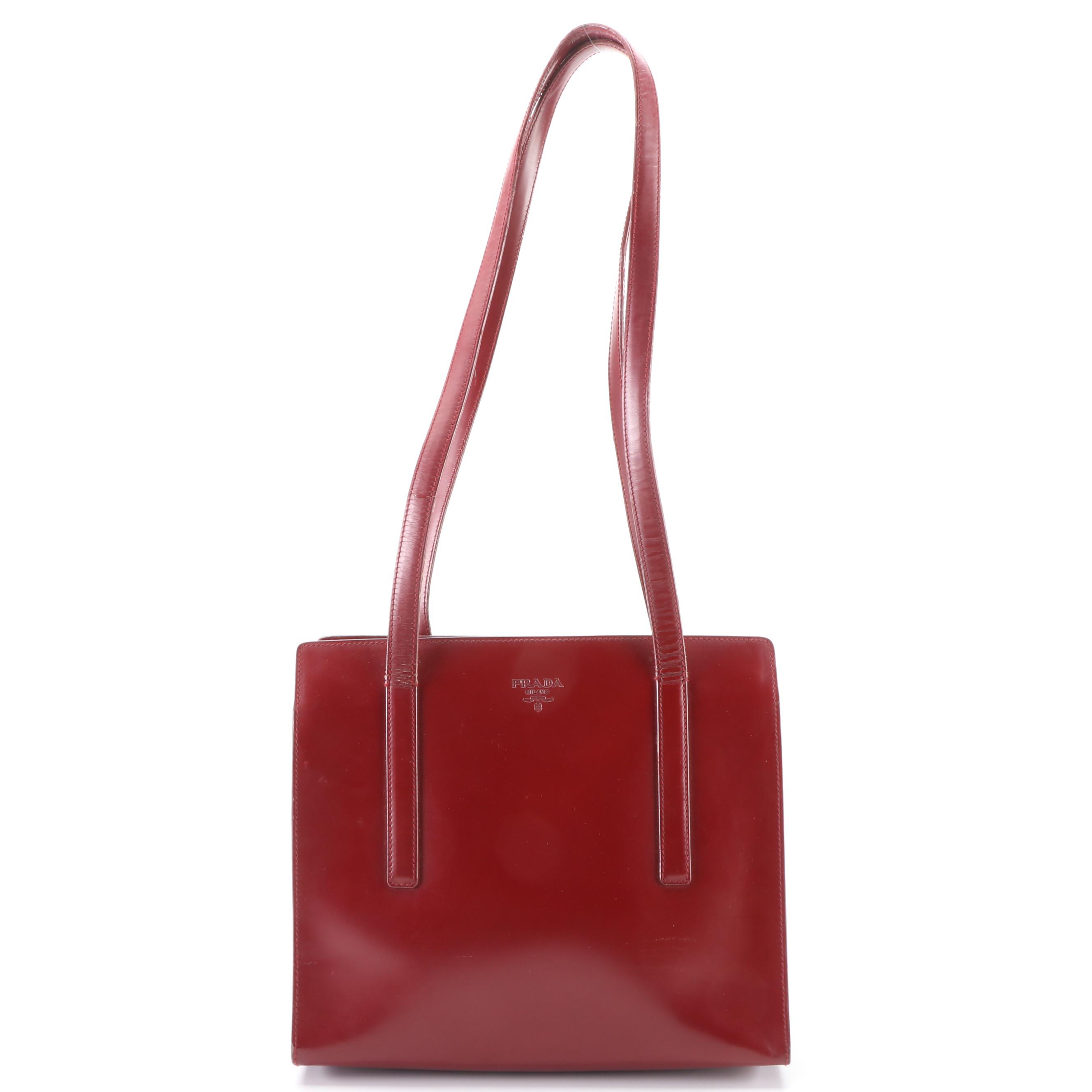 Prada Shoulder Bag in Red Spazzolato Leather