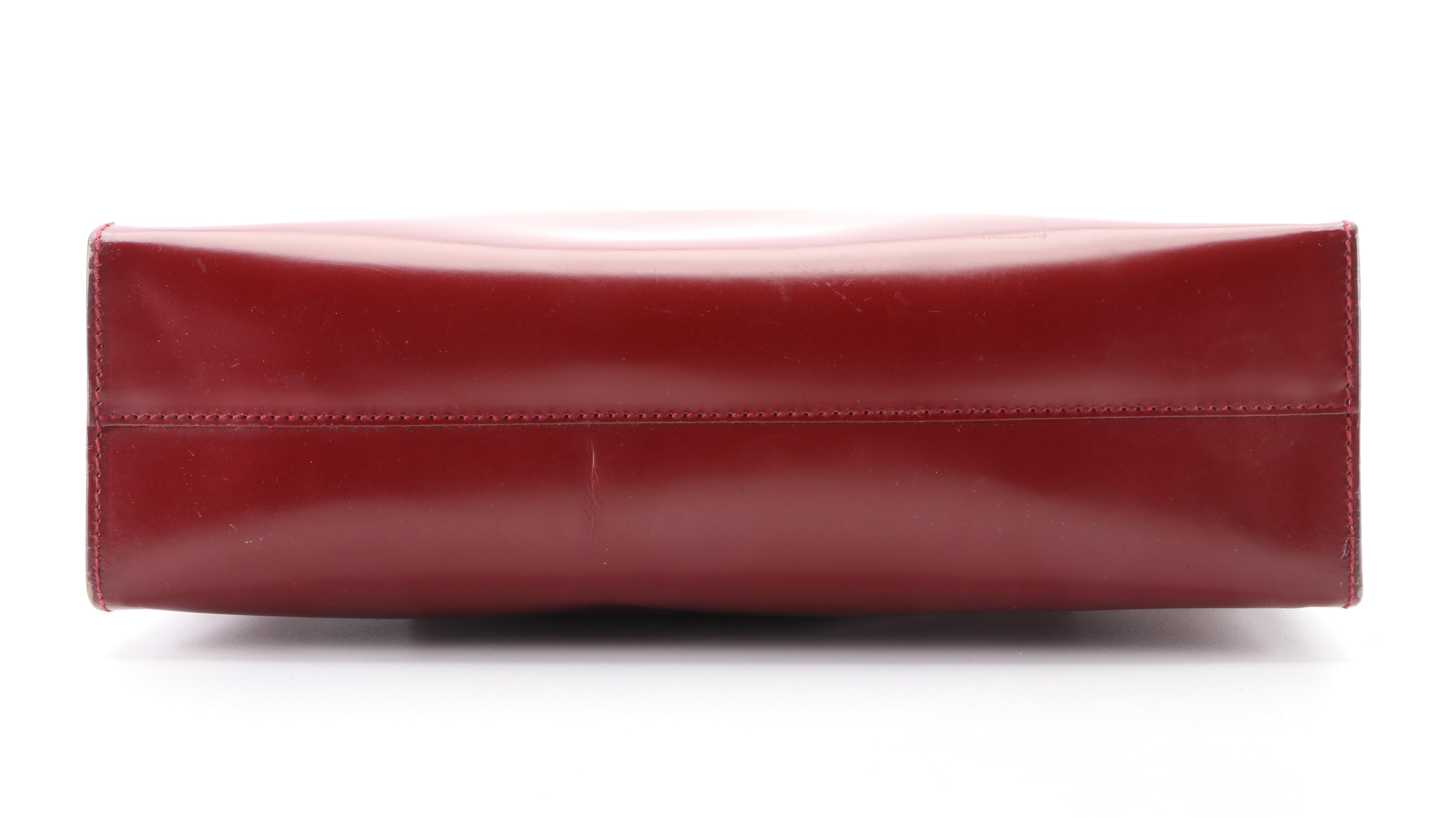 Prada Shoulder Bag in Red Spazzolato Leather