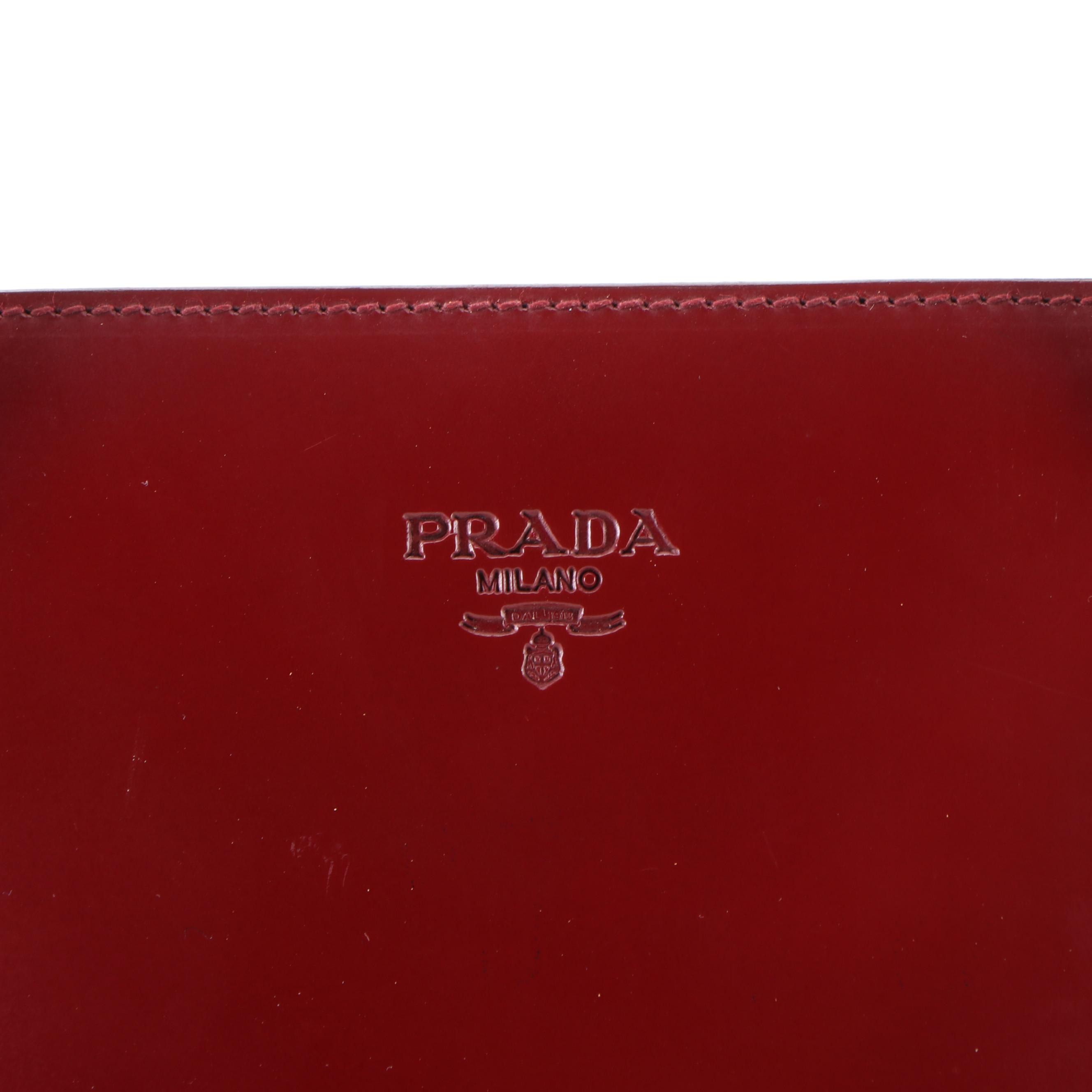 Prada Shoulder Bag in Red Spazzolato Leather