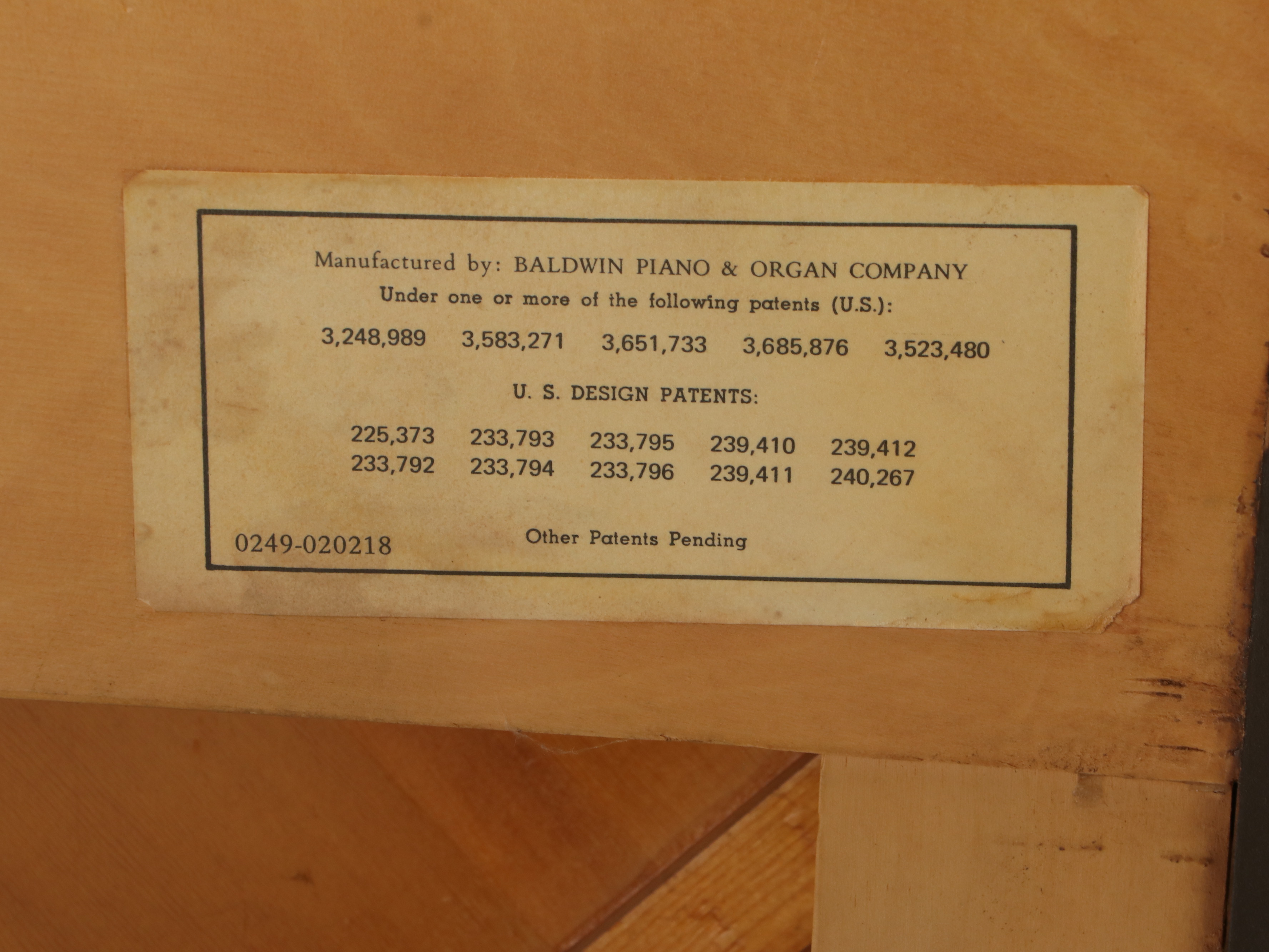 Baldwin "Model 950L" Mahogany Upright Piano, Mid to Late 20th Century